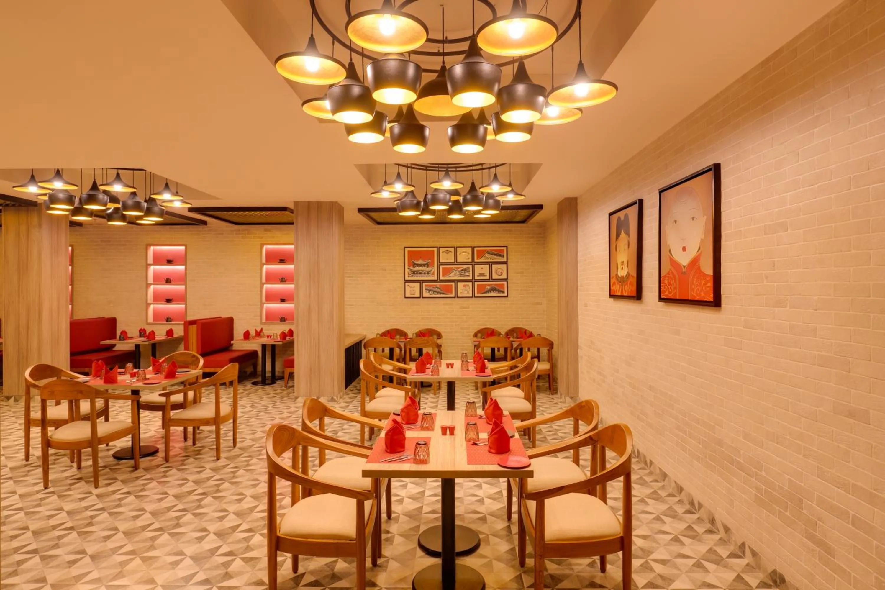 Restaurant/places to eat in Lemon Tree Hotel, Chandausi