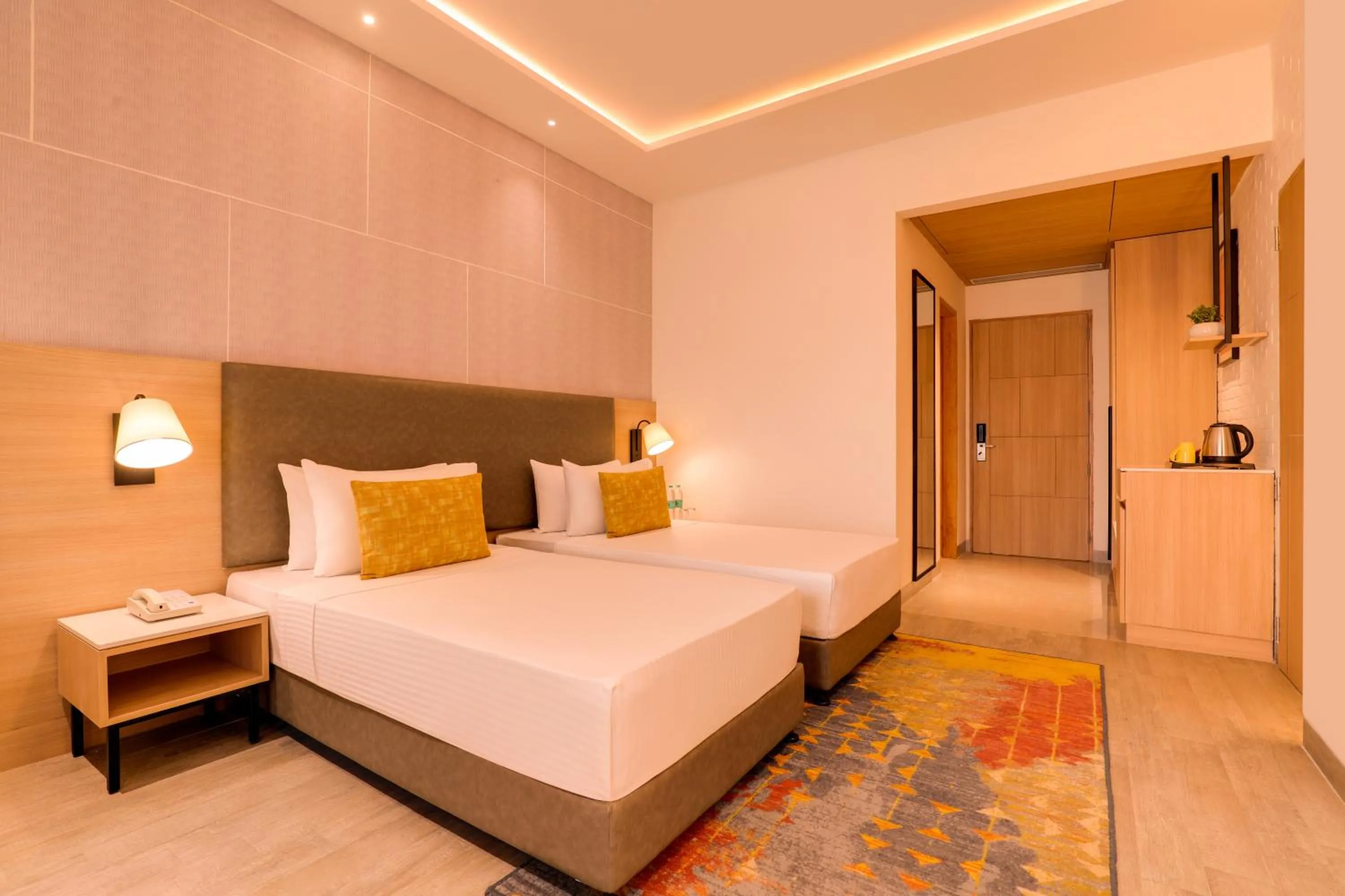 Bedroom, Bed in Lemon Tree Hotel, Chandausi