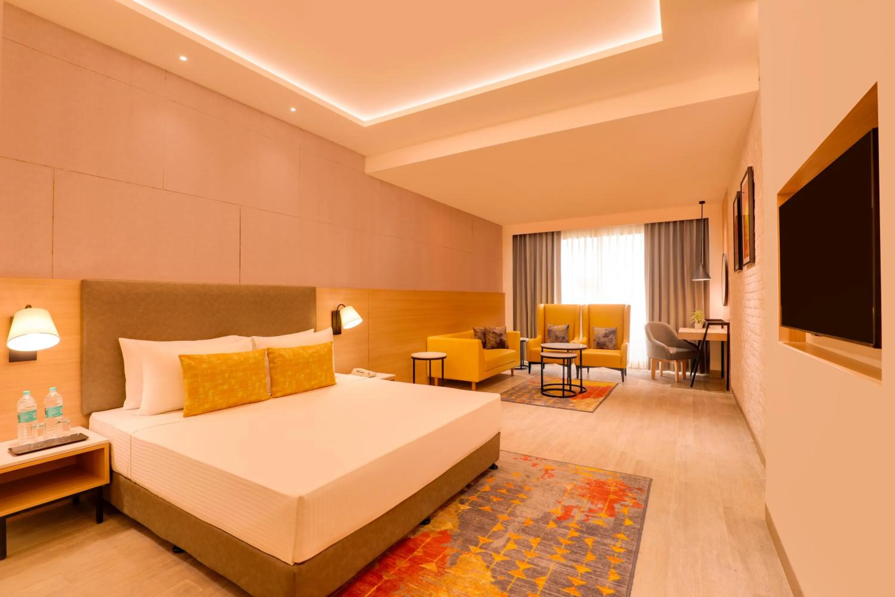 Bed in Lemon Tree Hotel, Chandausi