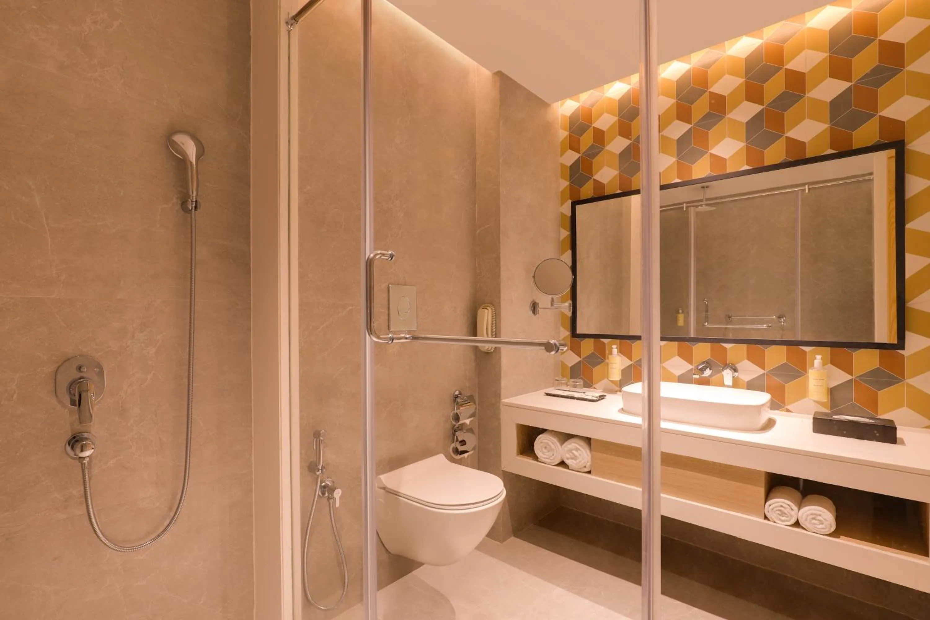 Bathroom in Lemon Tree Hotel, Chandausi