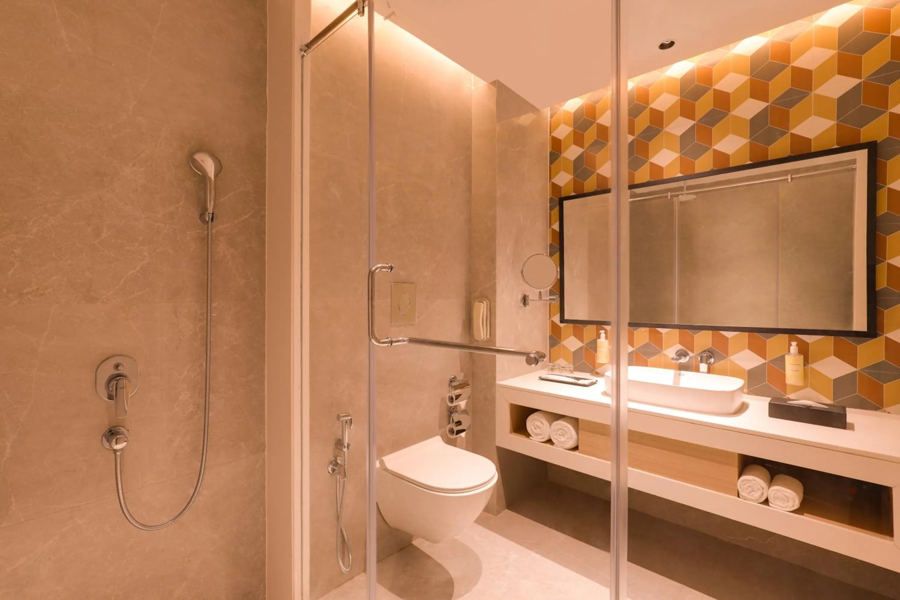Bathroom in Lemon Tree Hotel, Chandausi