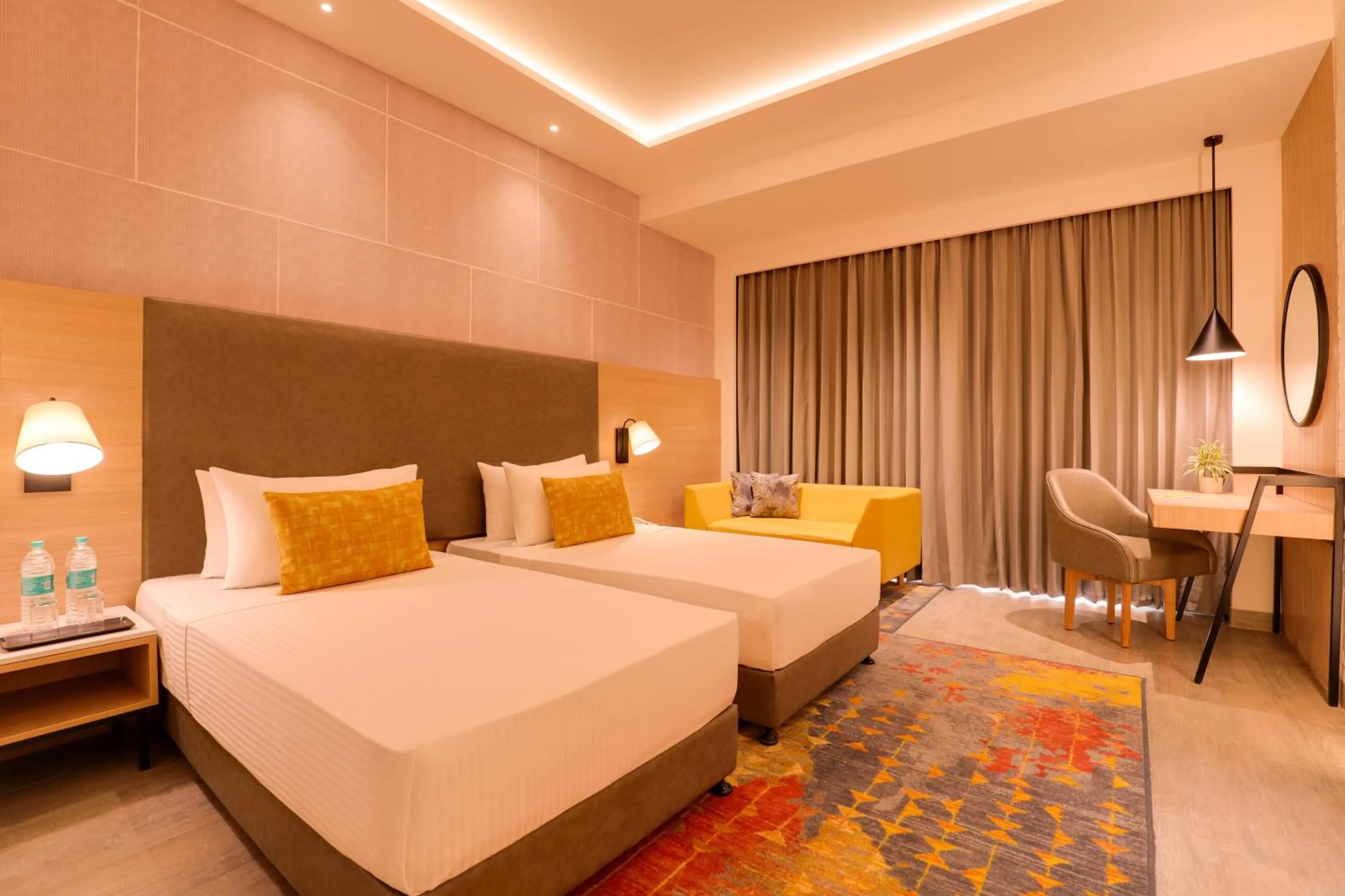 Bedroom, Bed in Lemon Tree Hotel, Chandausi