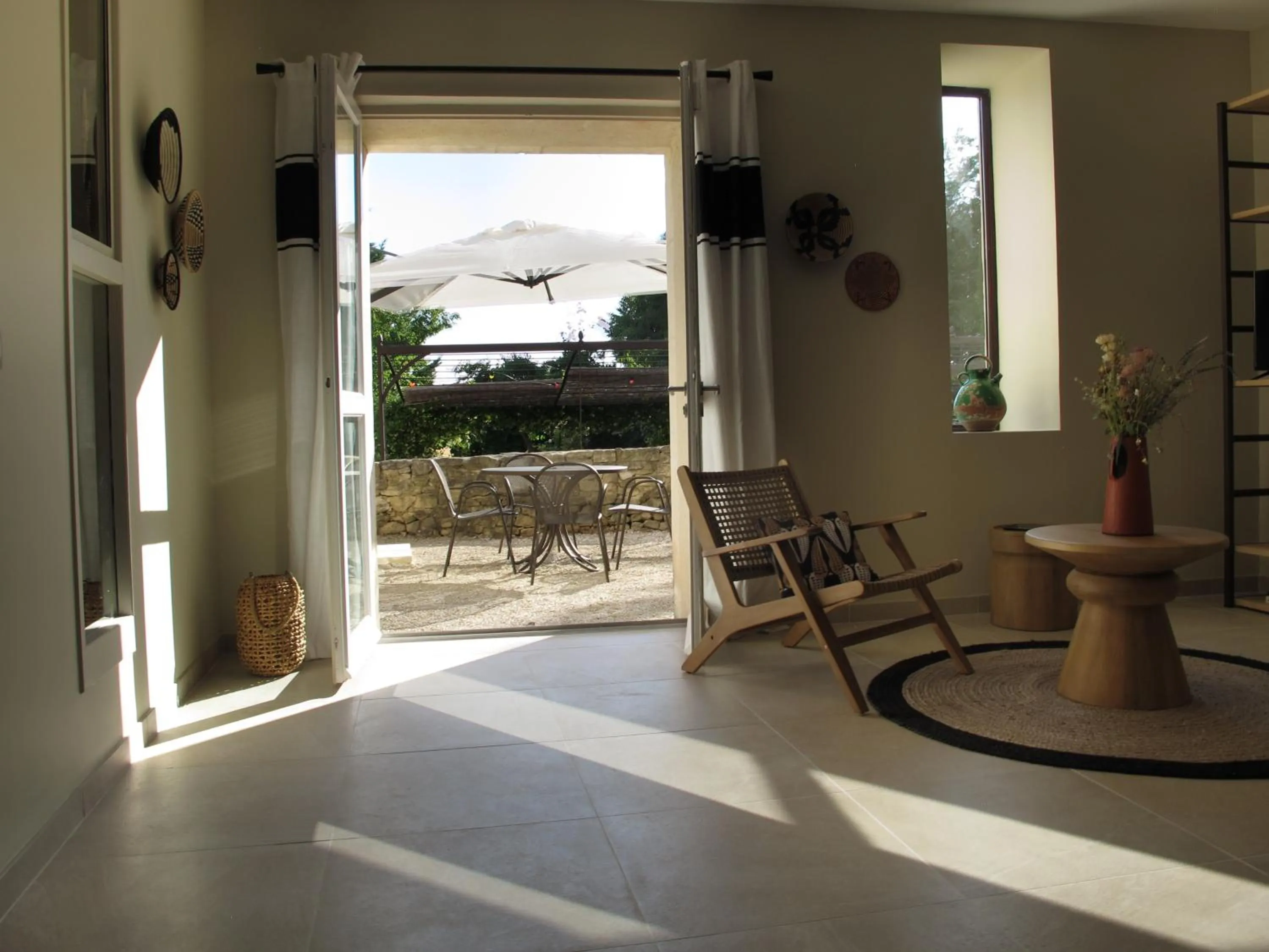 Dining area in La Cour Des Sens