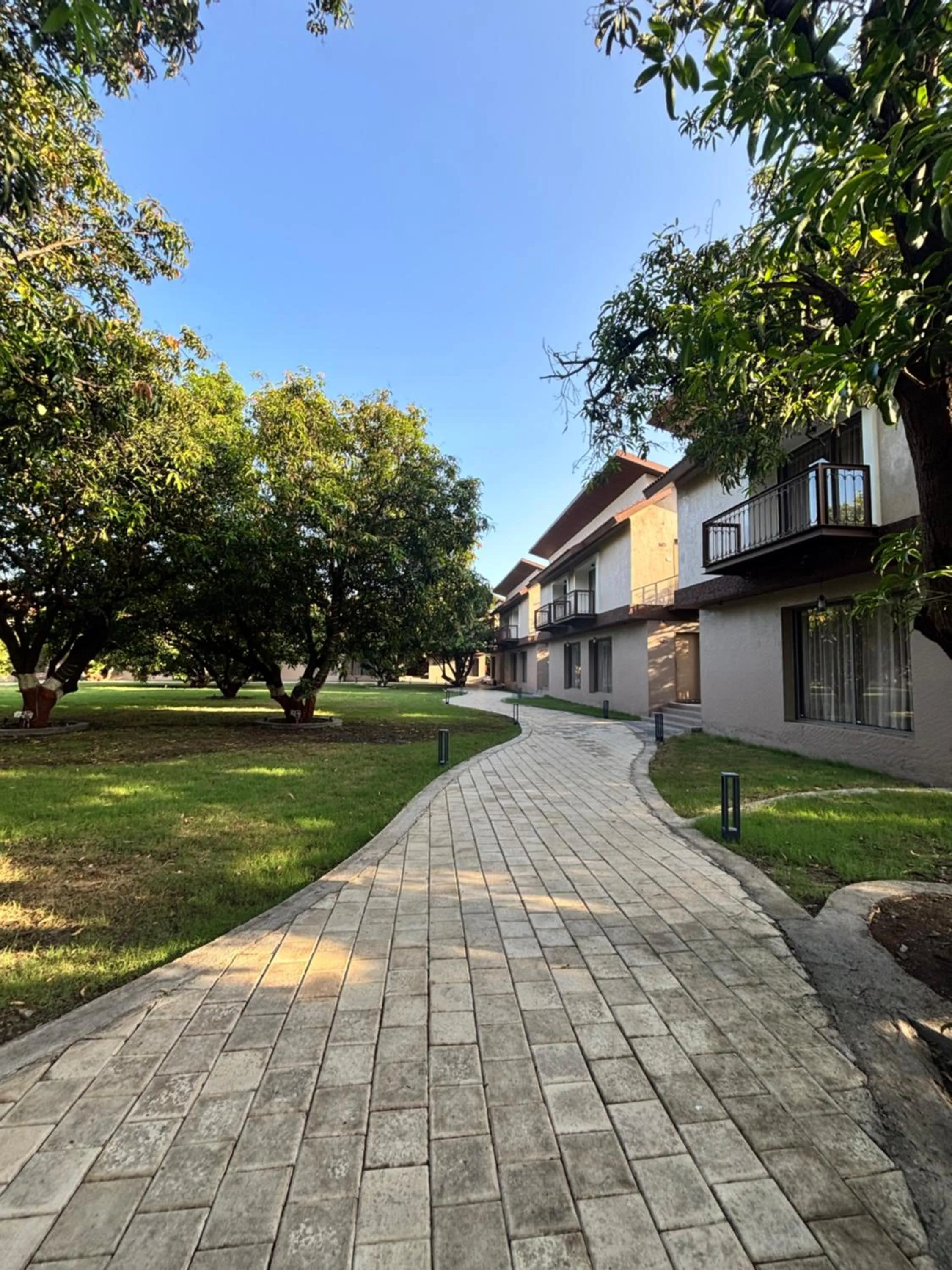 Gir Aatithya Clarks Inn