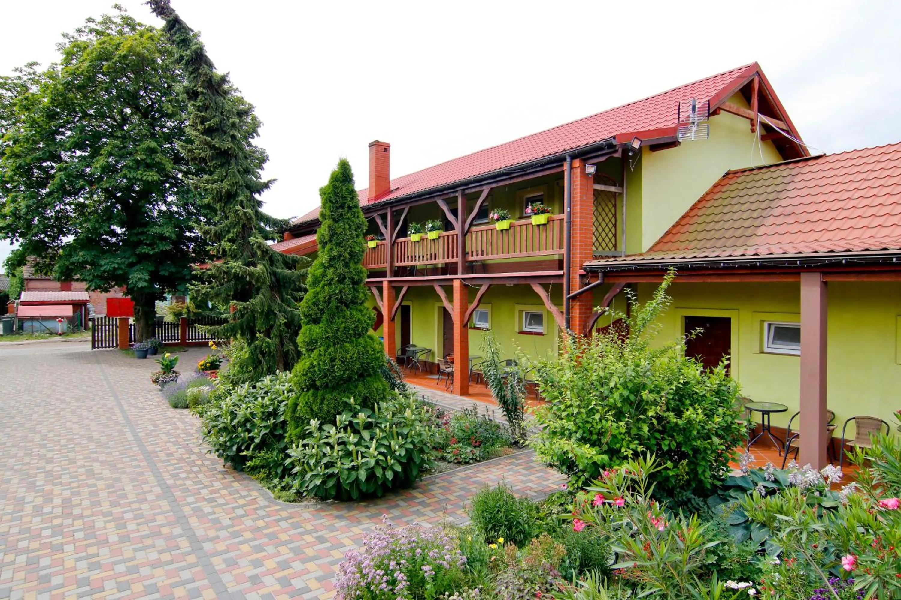 Property building in Pod Kasztanem