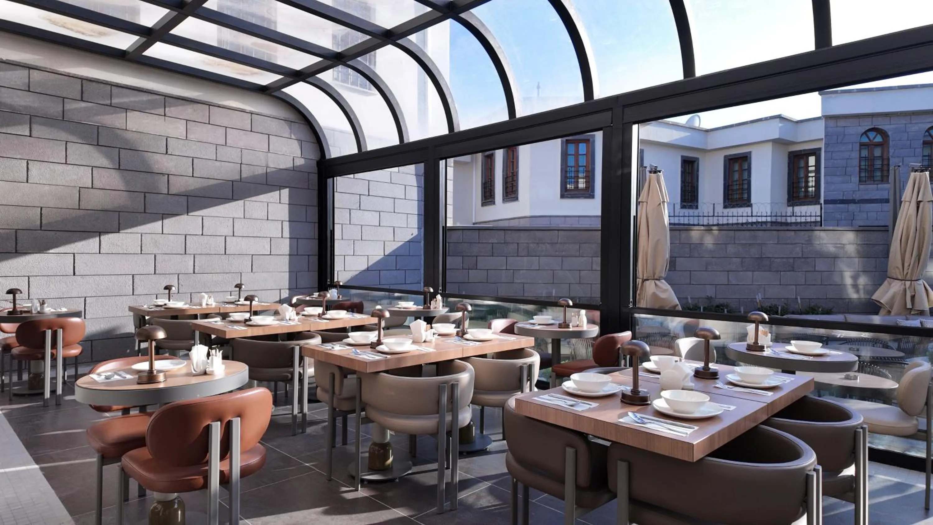 Restaurant/places to eat in Rempart Hotel