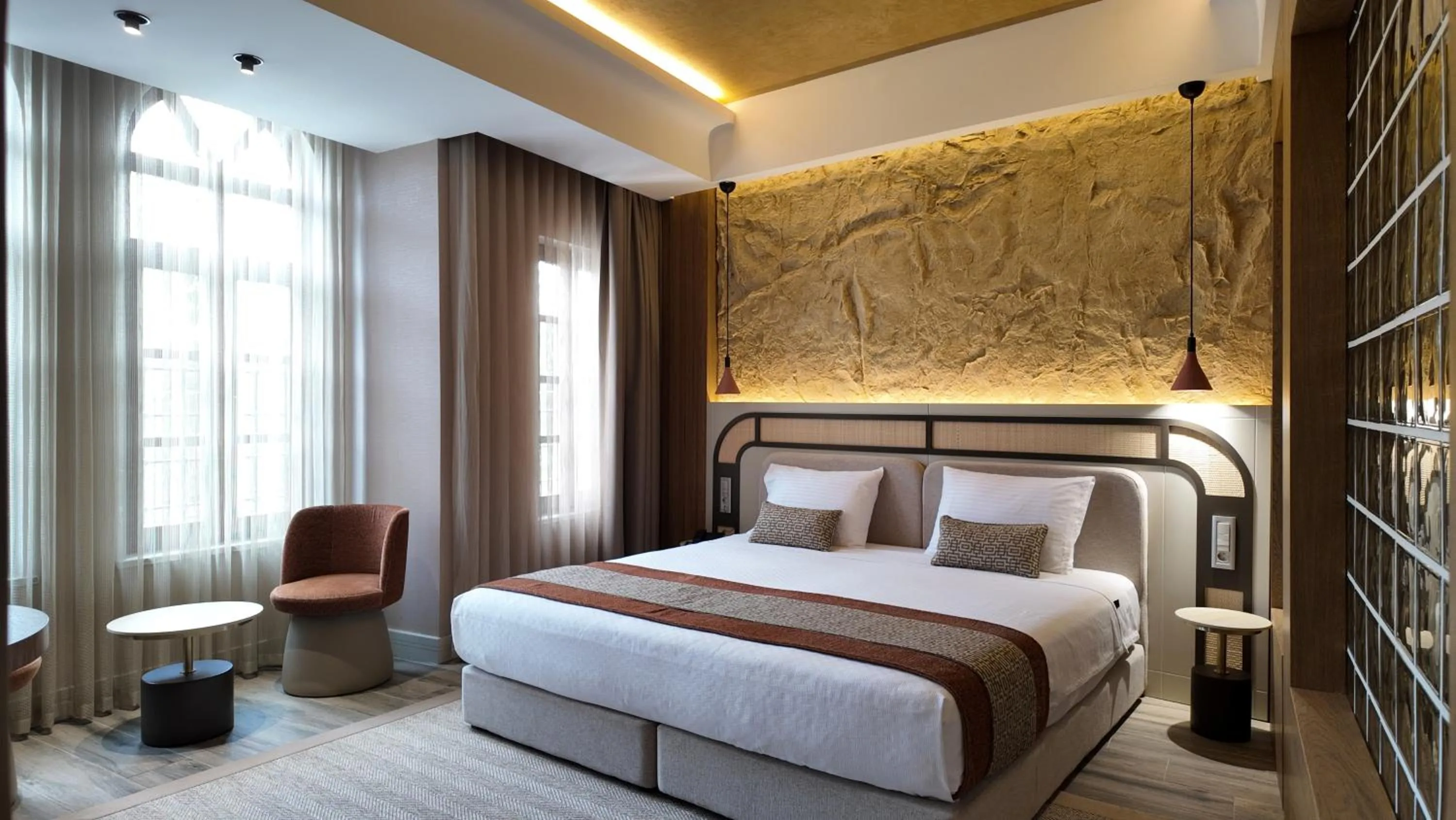 Bedroom in Rempart Hotel