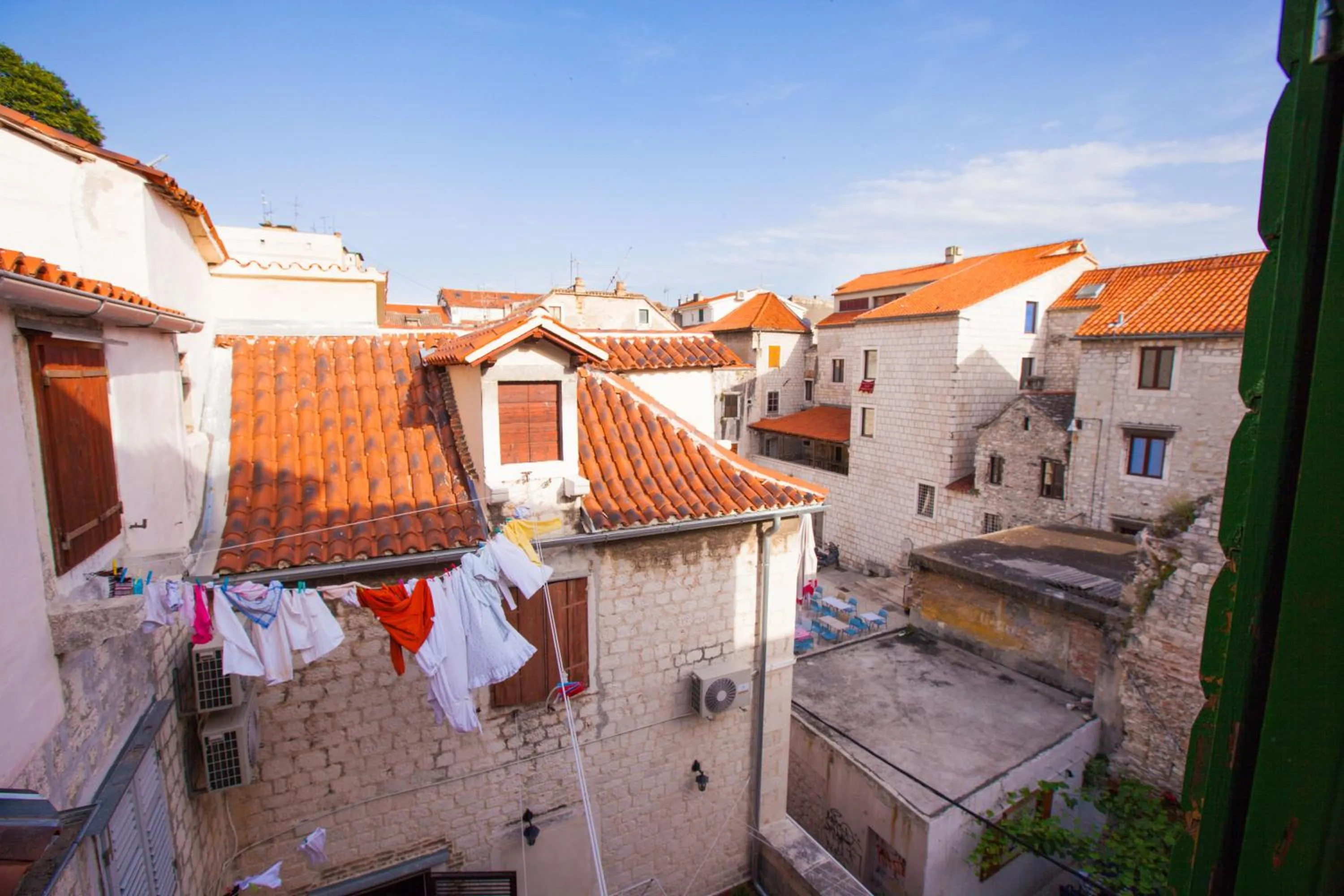 City view in Golden Gate Dream Rooms