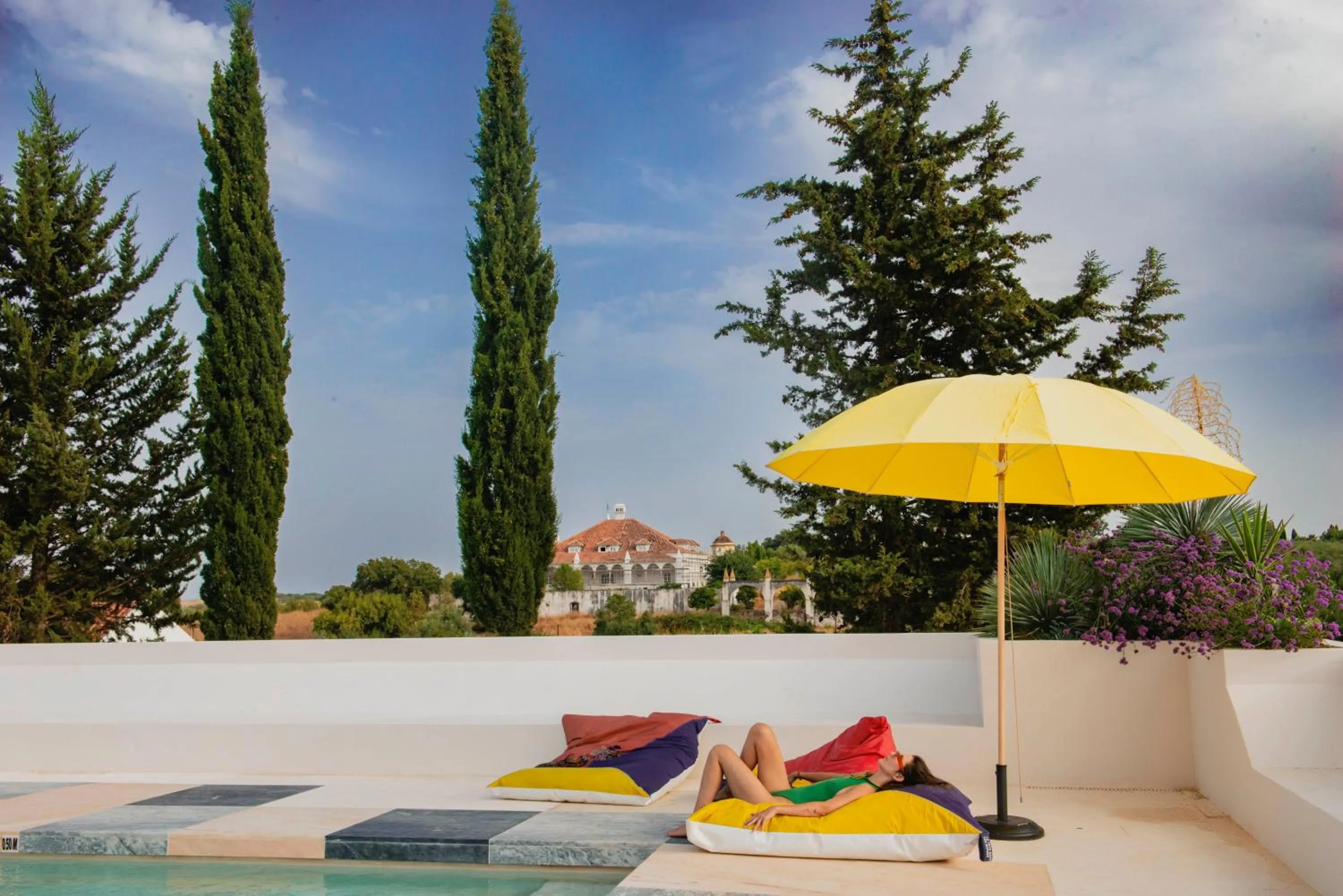 Swimming pool in Calipo