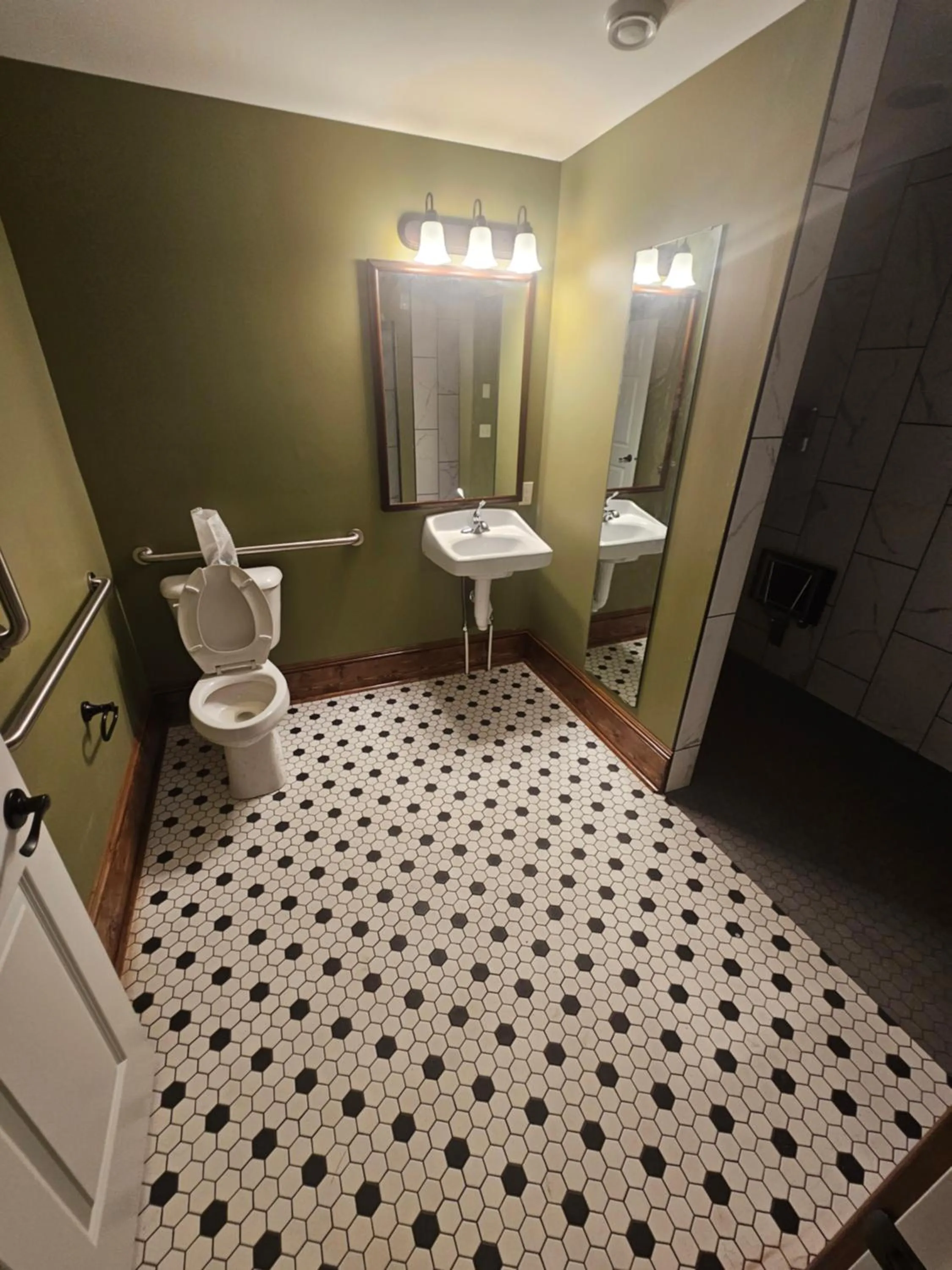 Albany Merchants Hotel