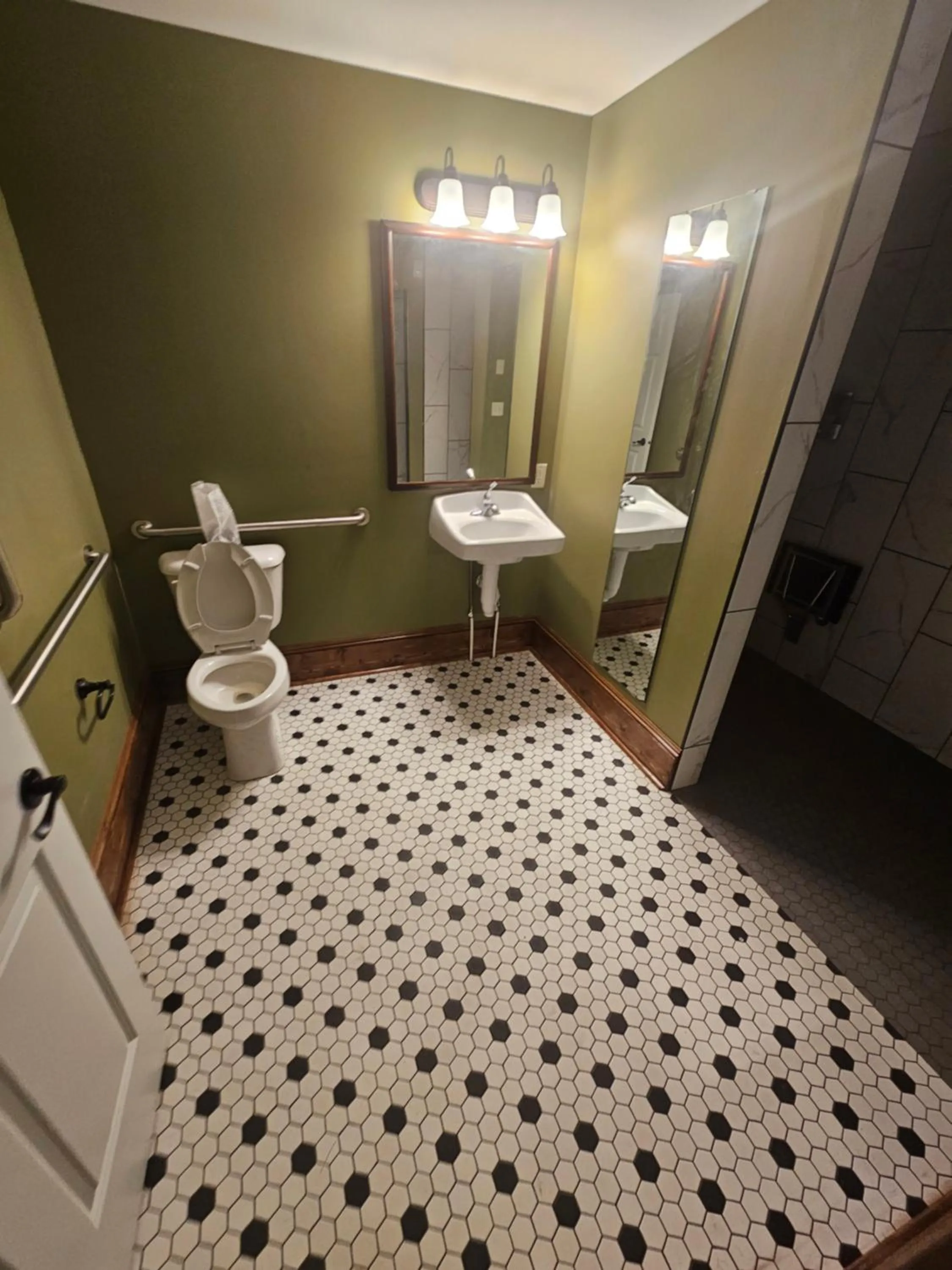 Albany Merchants Hotel