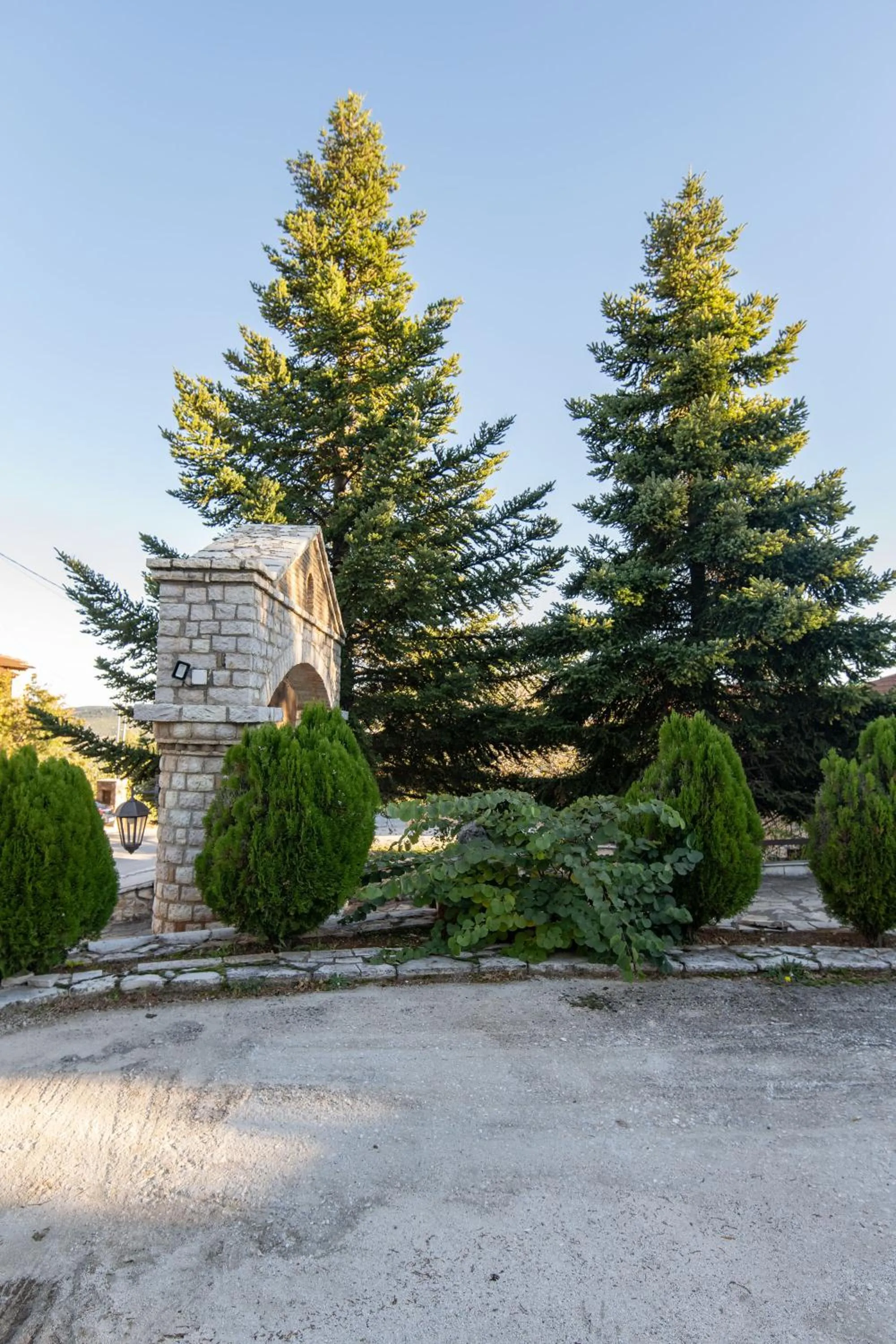 Spring in Archontiko Fiamegou Hotel&Spa