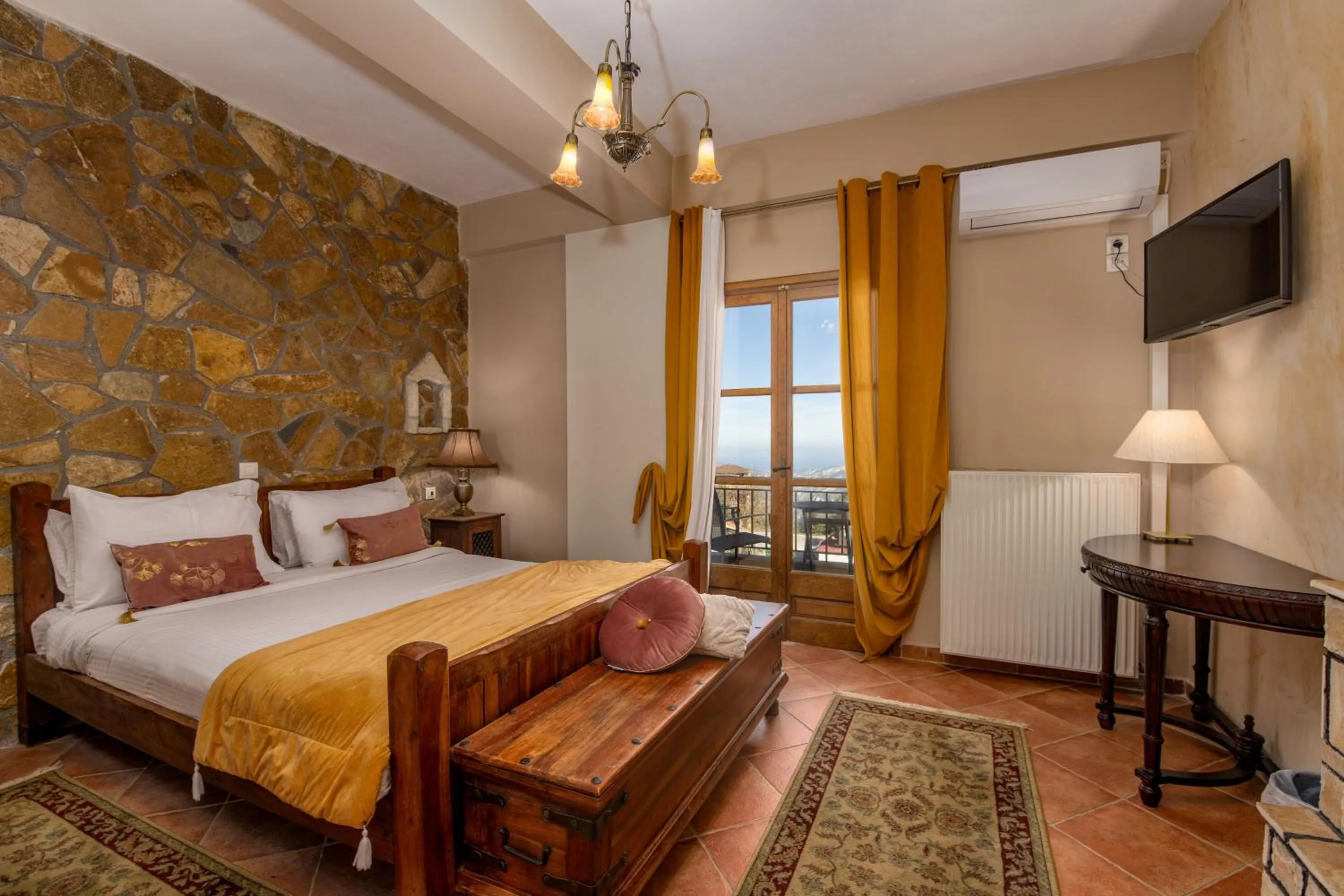 Bed in Archontiko Fiamegou Hotel&Spa