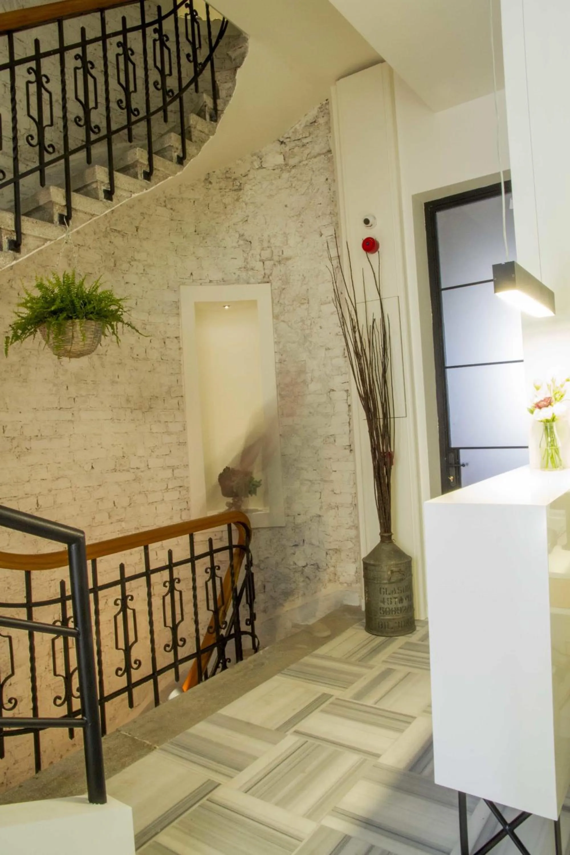 Facade/entrance in Magnova Studios