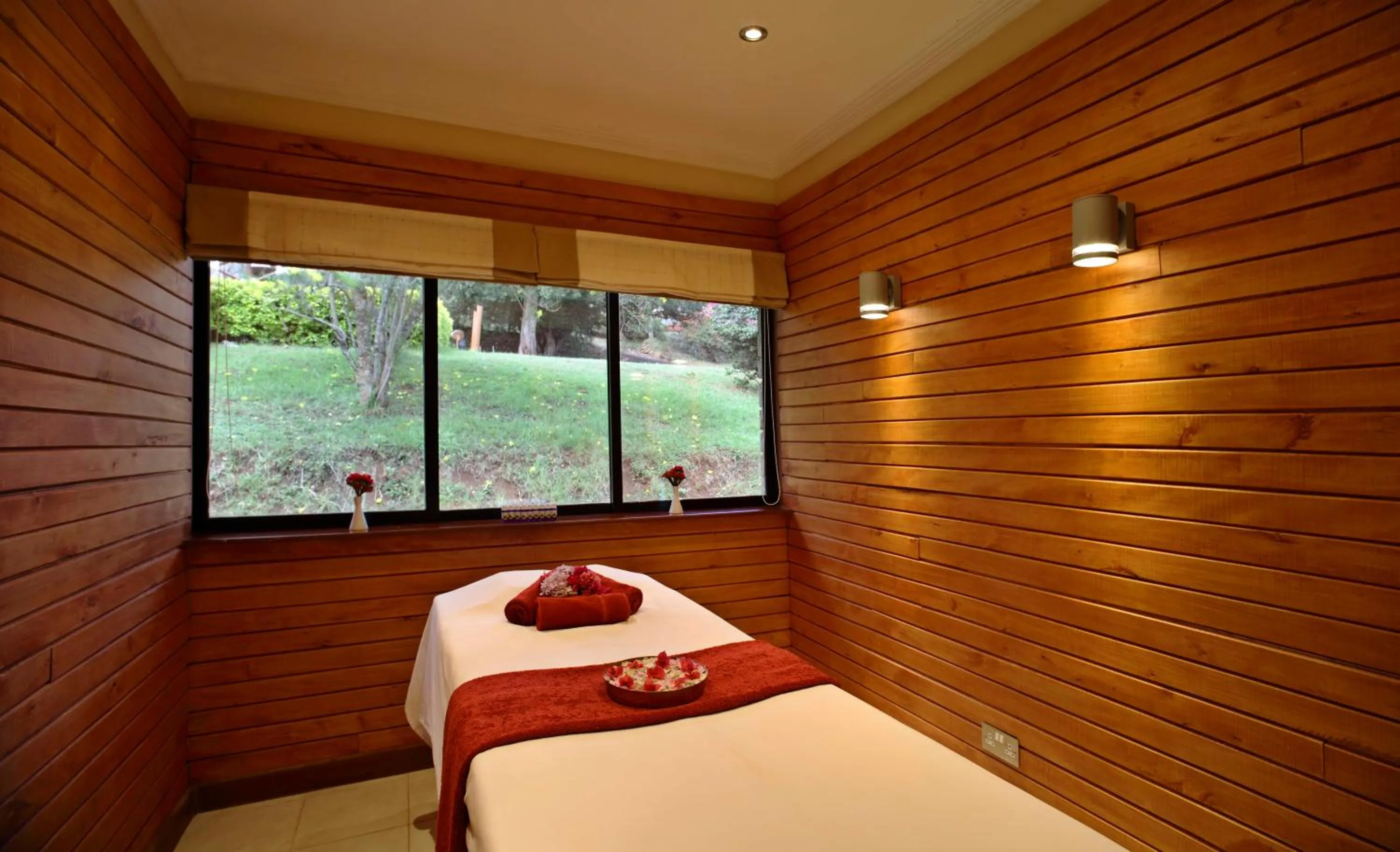 Massage, Bed in The Aberdare Country Club