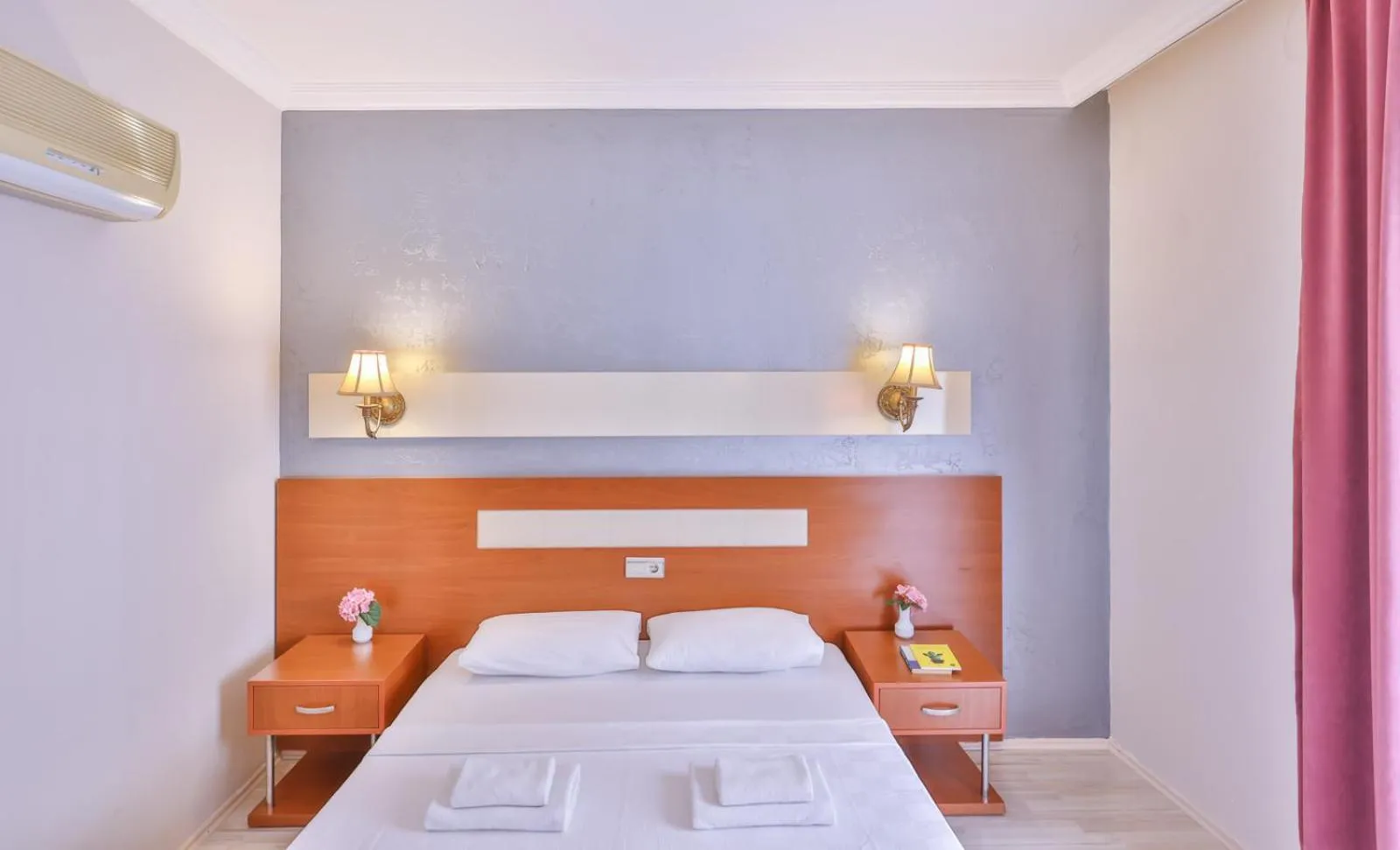 Photo of the whole room, Bed in Kas Bilgin Hotel