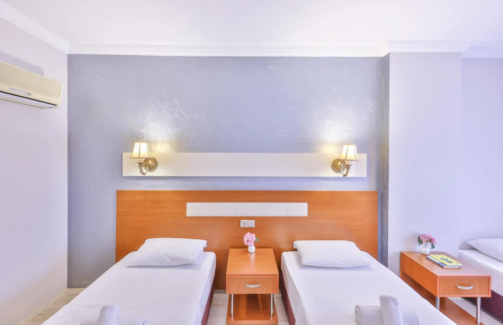 Photo of the whole room, Bed in Kas Bilgin Hotel