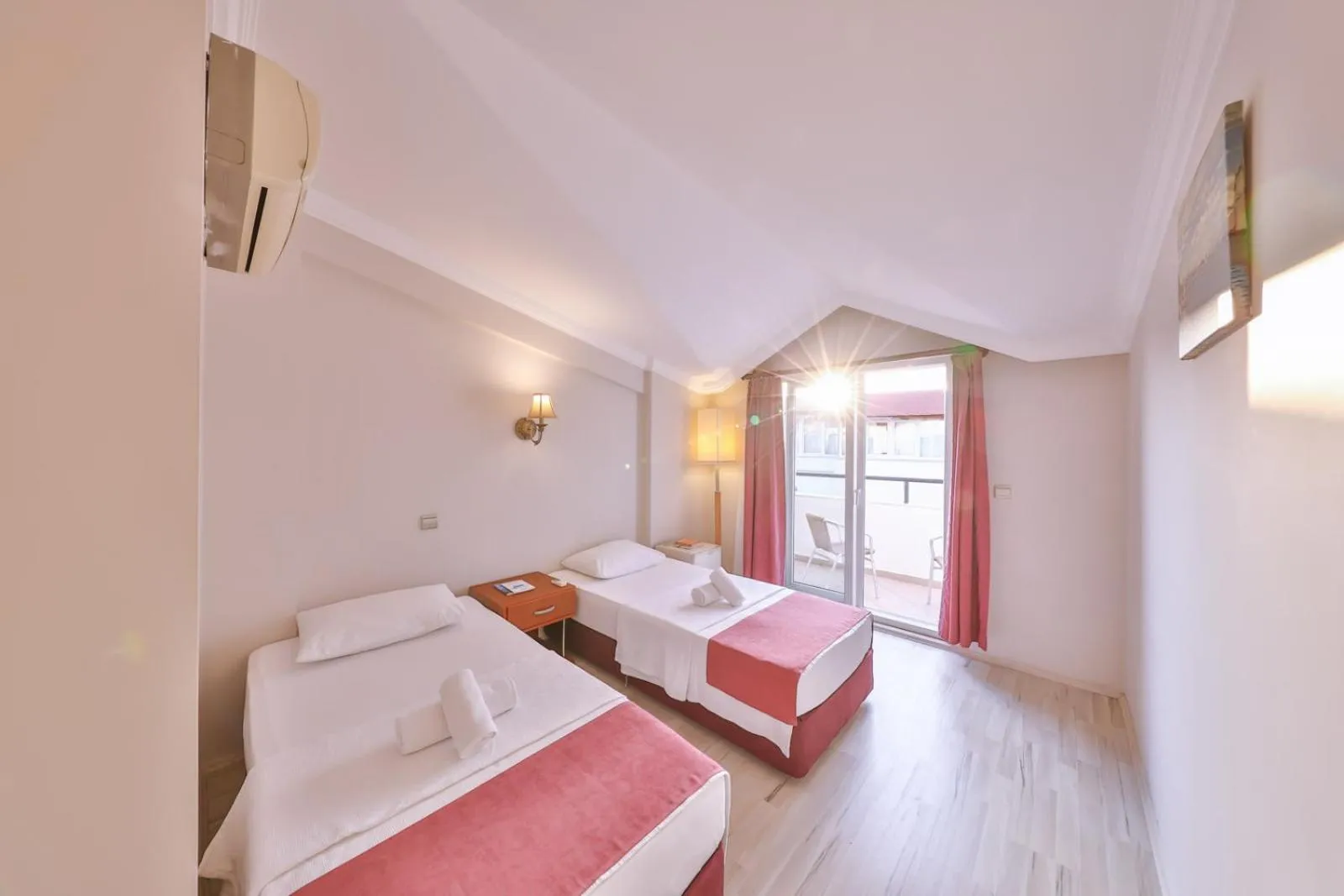 Photo of the whole room, Bed in Kas Bilgin Hotel