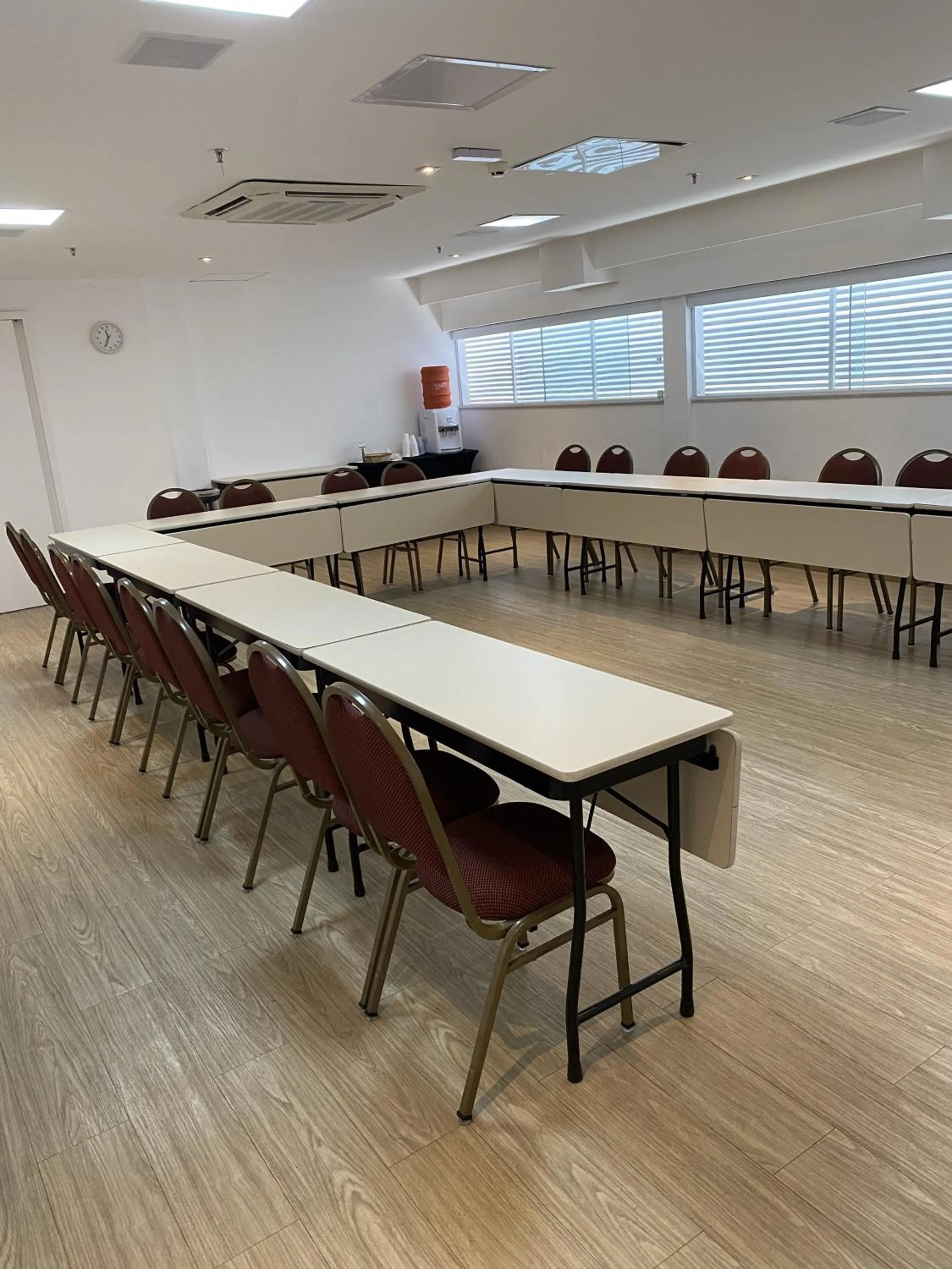 Meeting/conference room in Transamerica Fit Vitória Reta da Penha