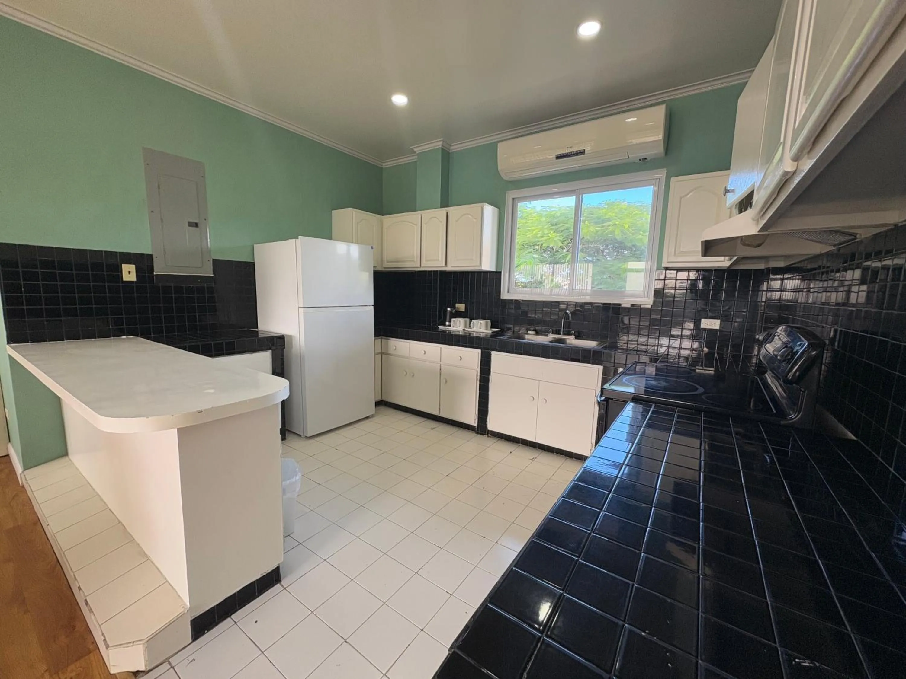 kitchen in Beach Garden Hotel