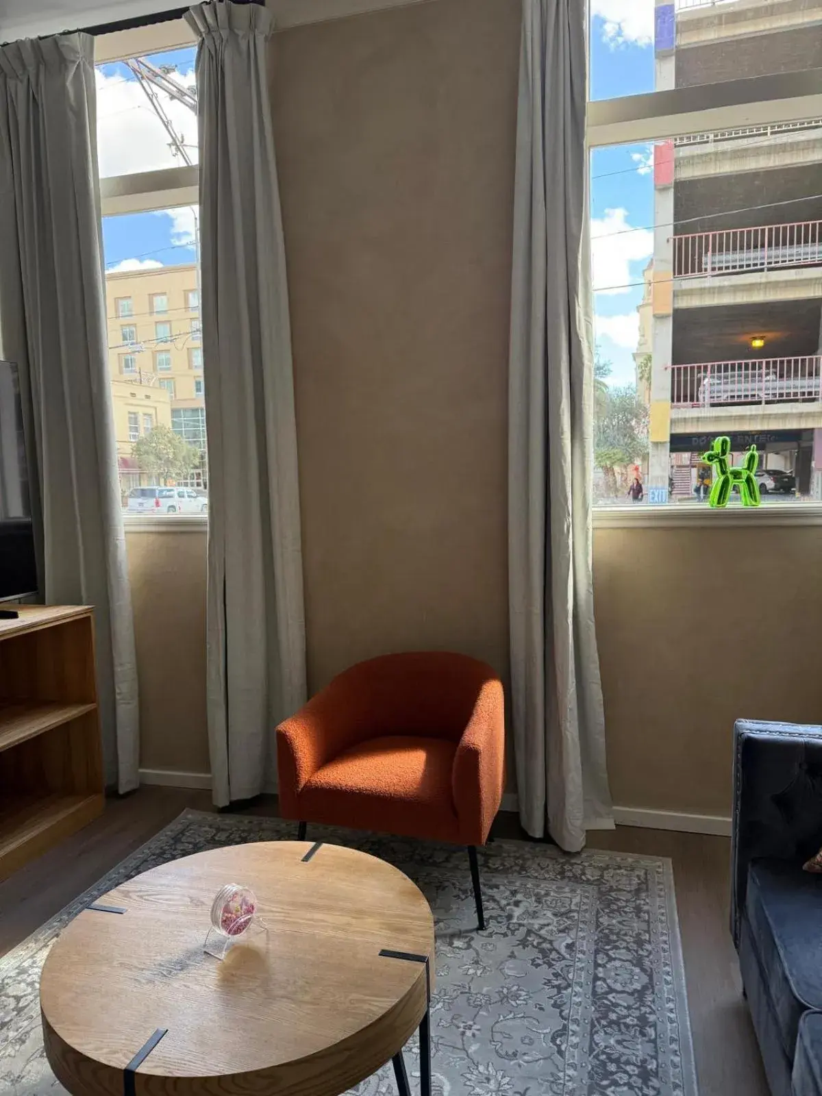 Deluxe Suite in Unicorn Zebra Deluxe Suite in Unicorn Zebra