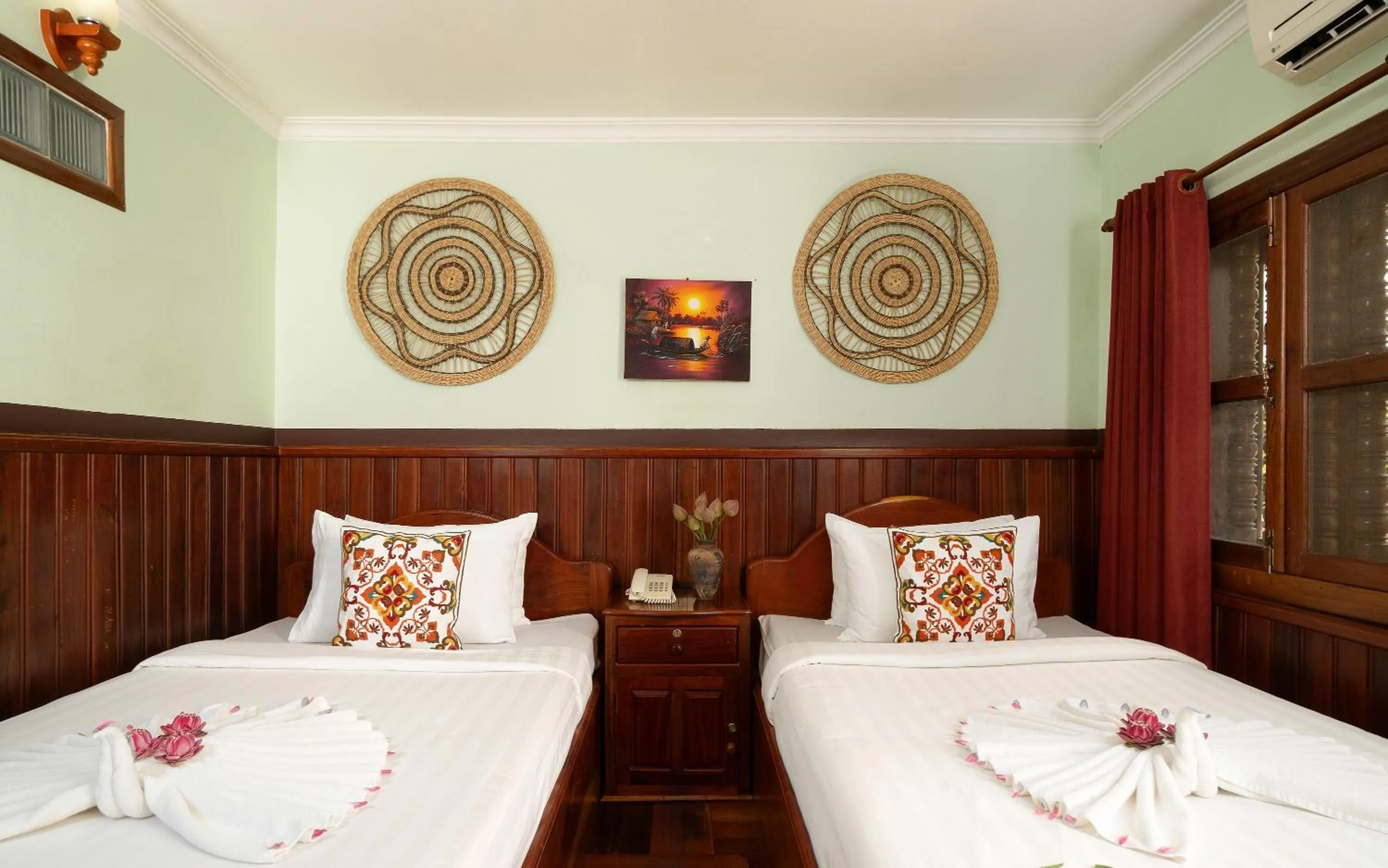 Bed in Siem Reap Center Hotel