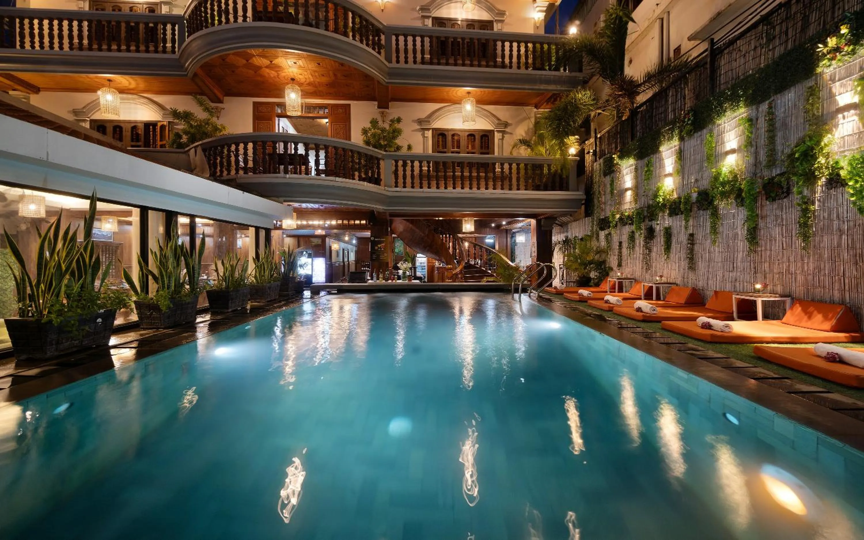 Area and facilities in Siem Reap Center Hotel