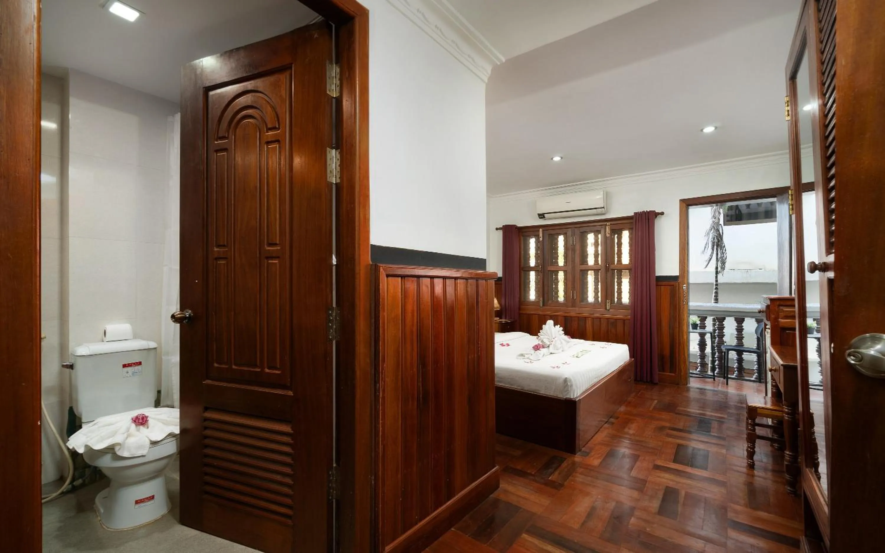 Bed in Siem Reap Center Hotel