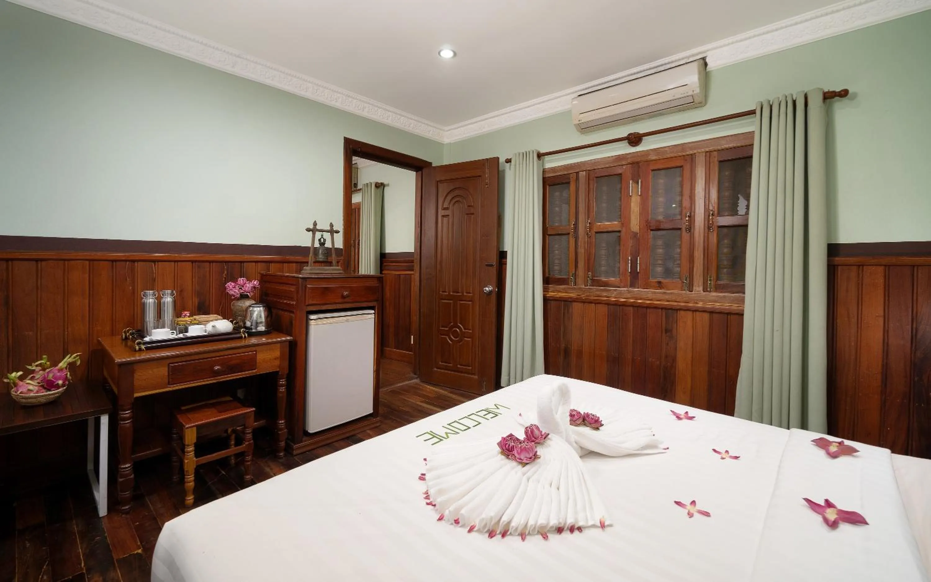 Bed in Siem Reap Center Hotel