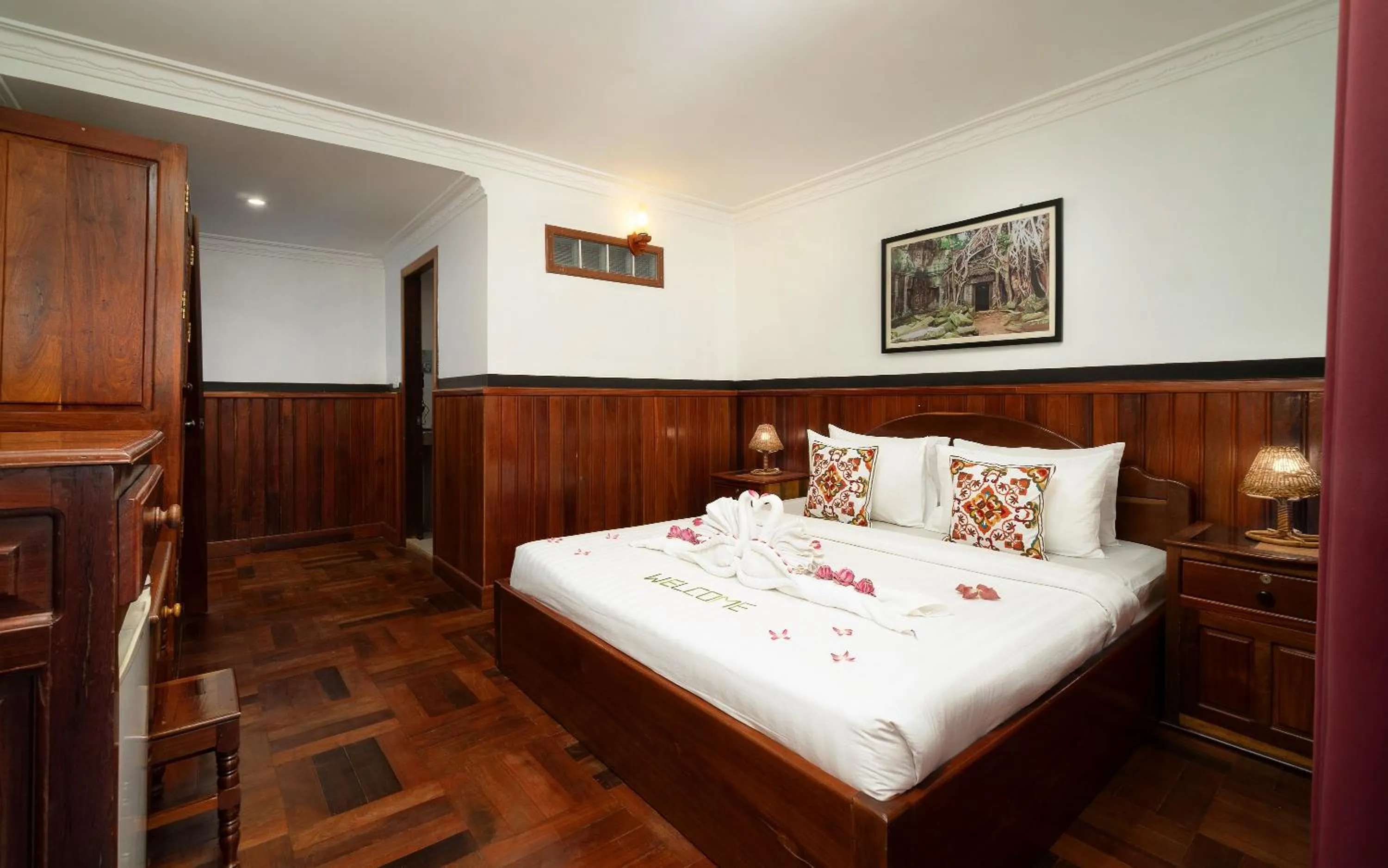 Bed in Siem Reap Center Hotel