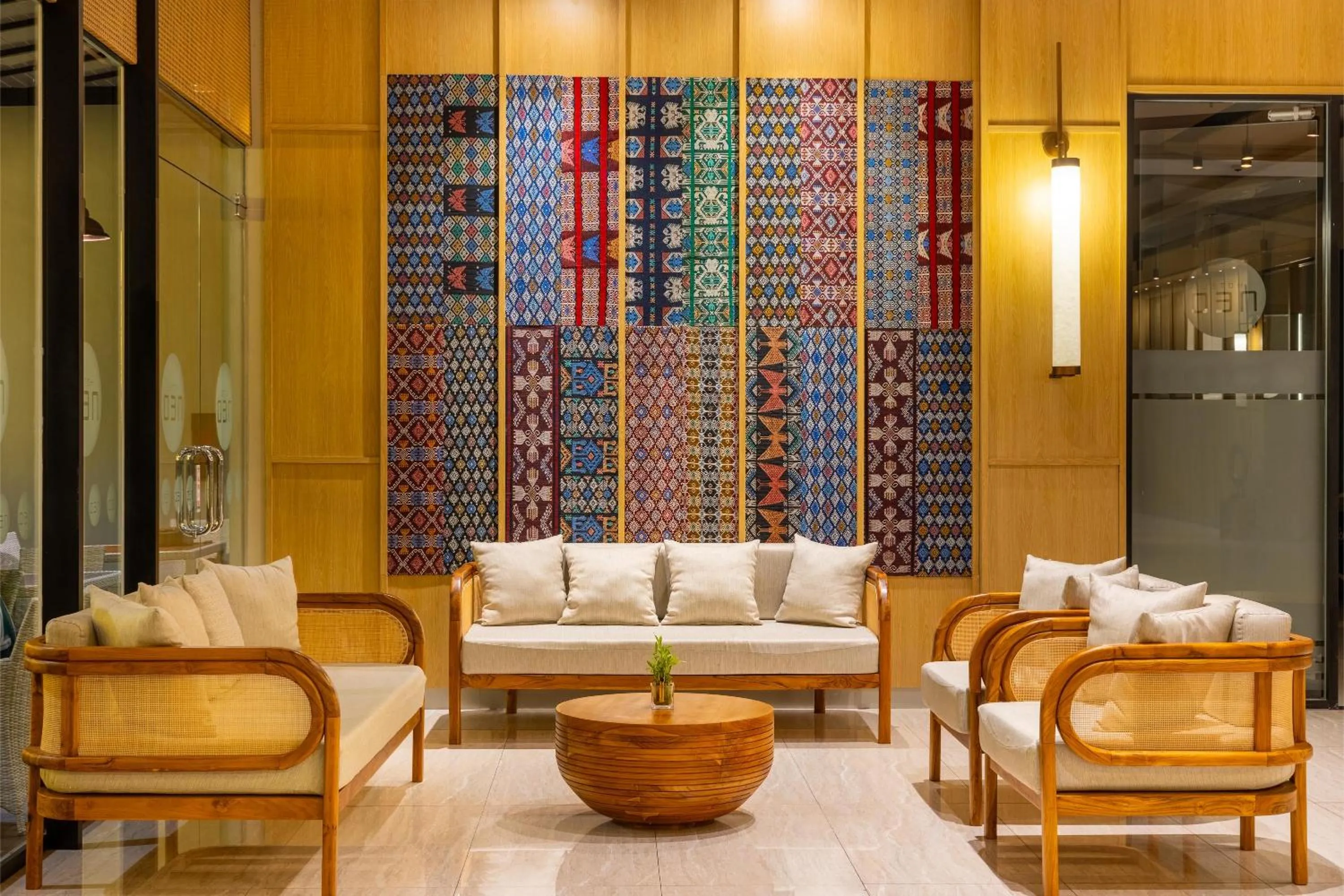Lobby or reception in Neo Eltari Kupang by ASTON