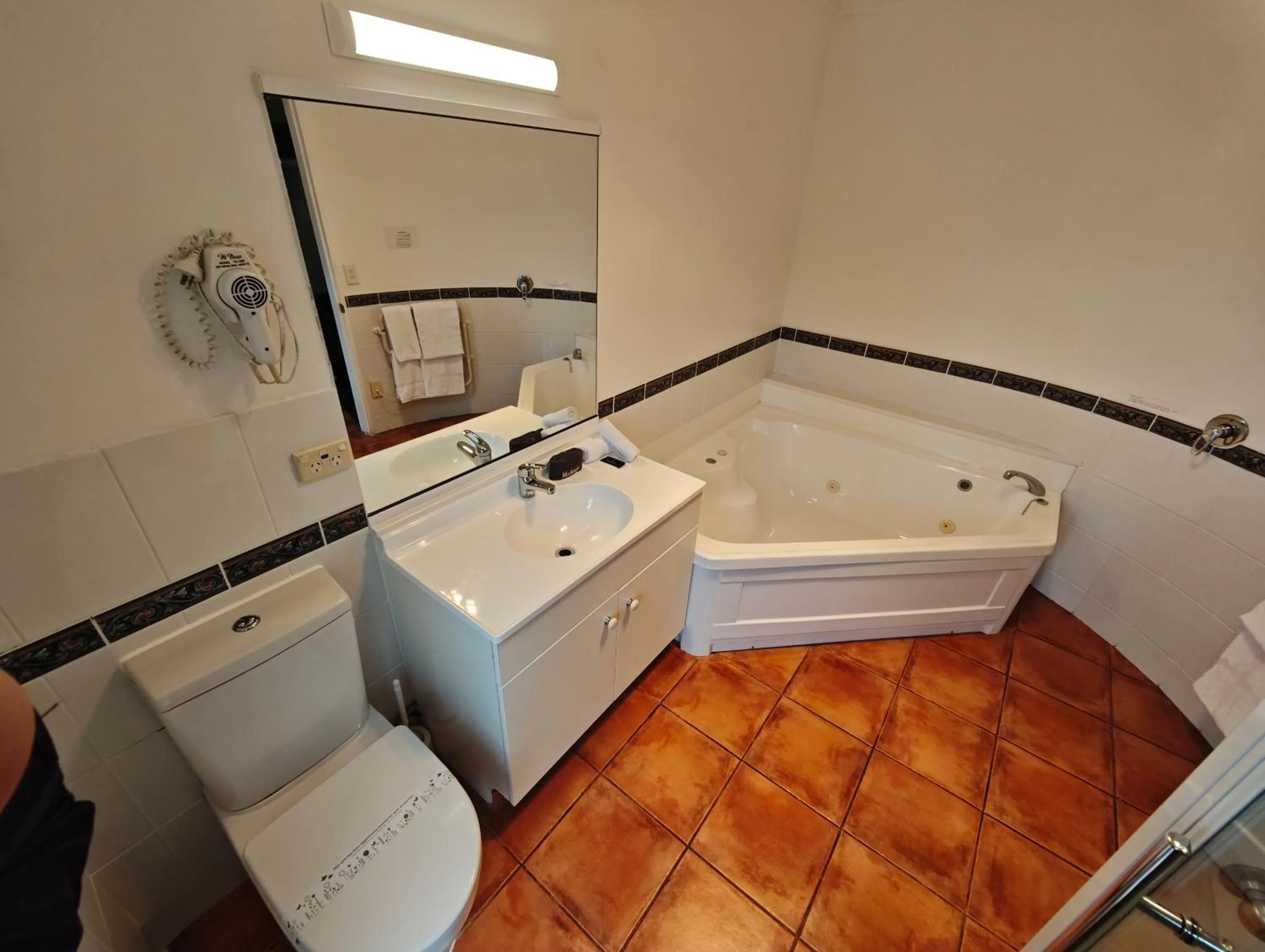 Bathroom in Great Lake Motel Taupo