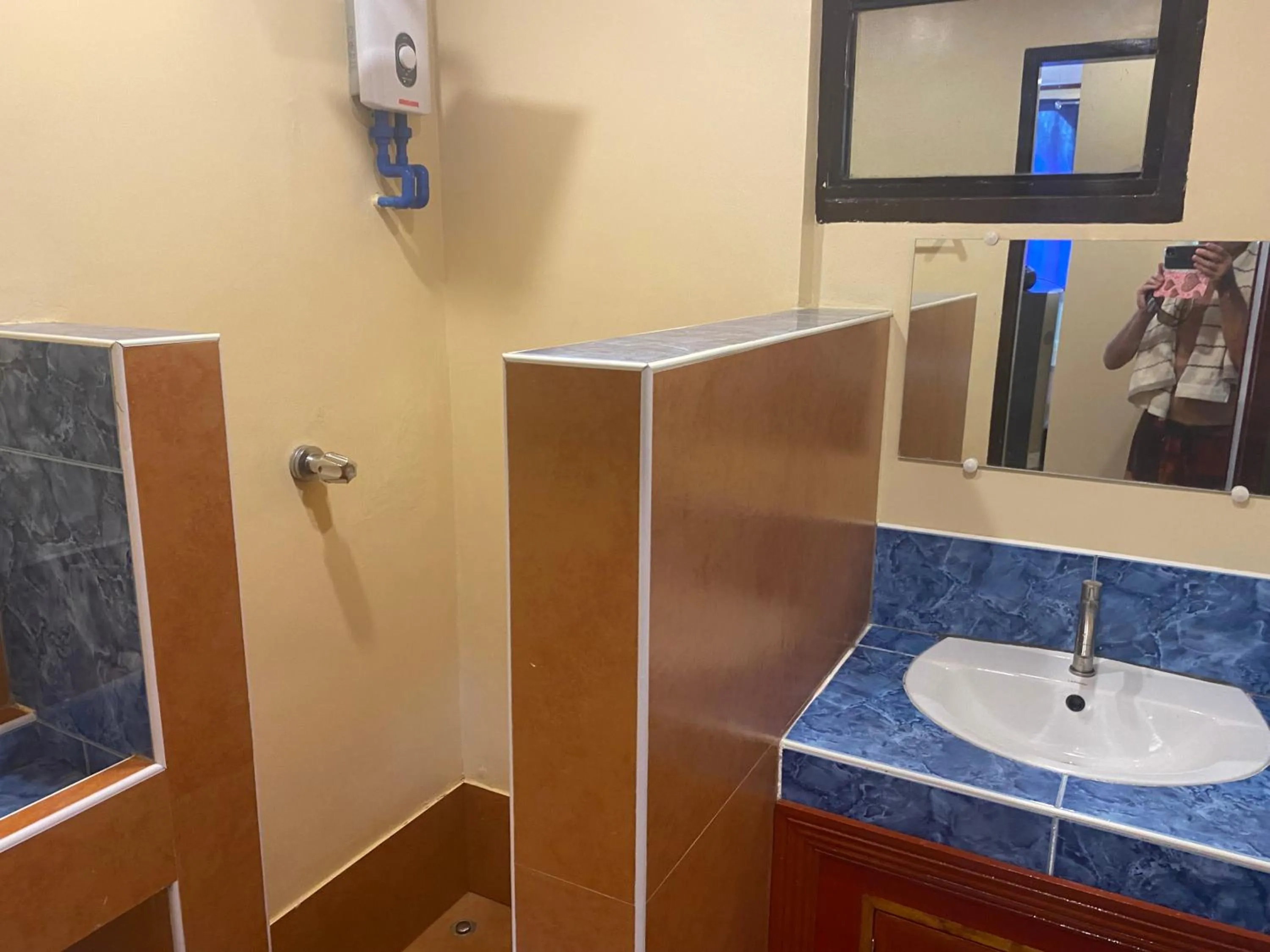 Bathroom in Siargao Sunset Bay Beach Villas