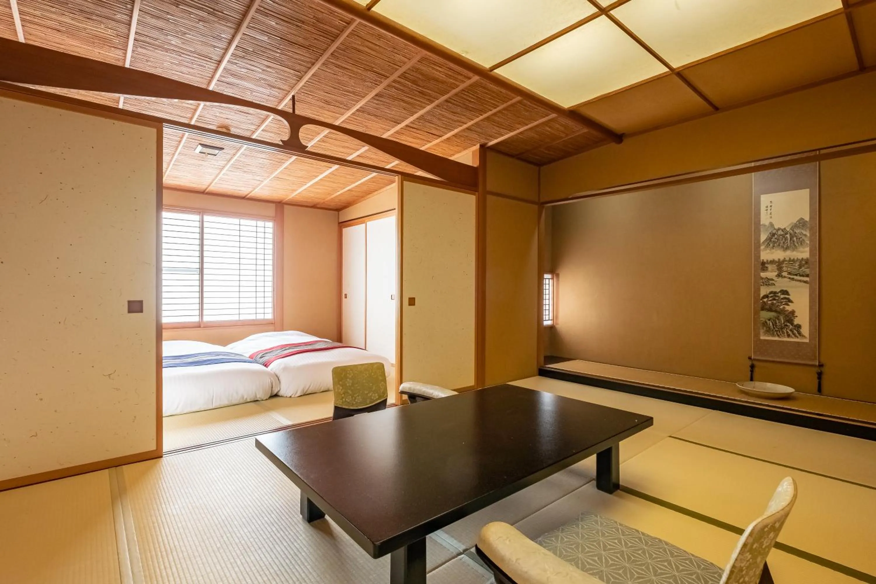 Photo of the whole room, Bed in Hakuunsou