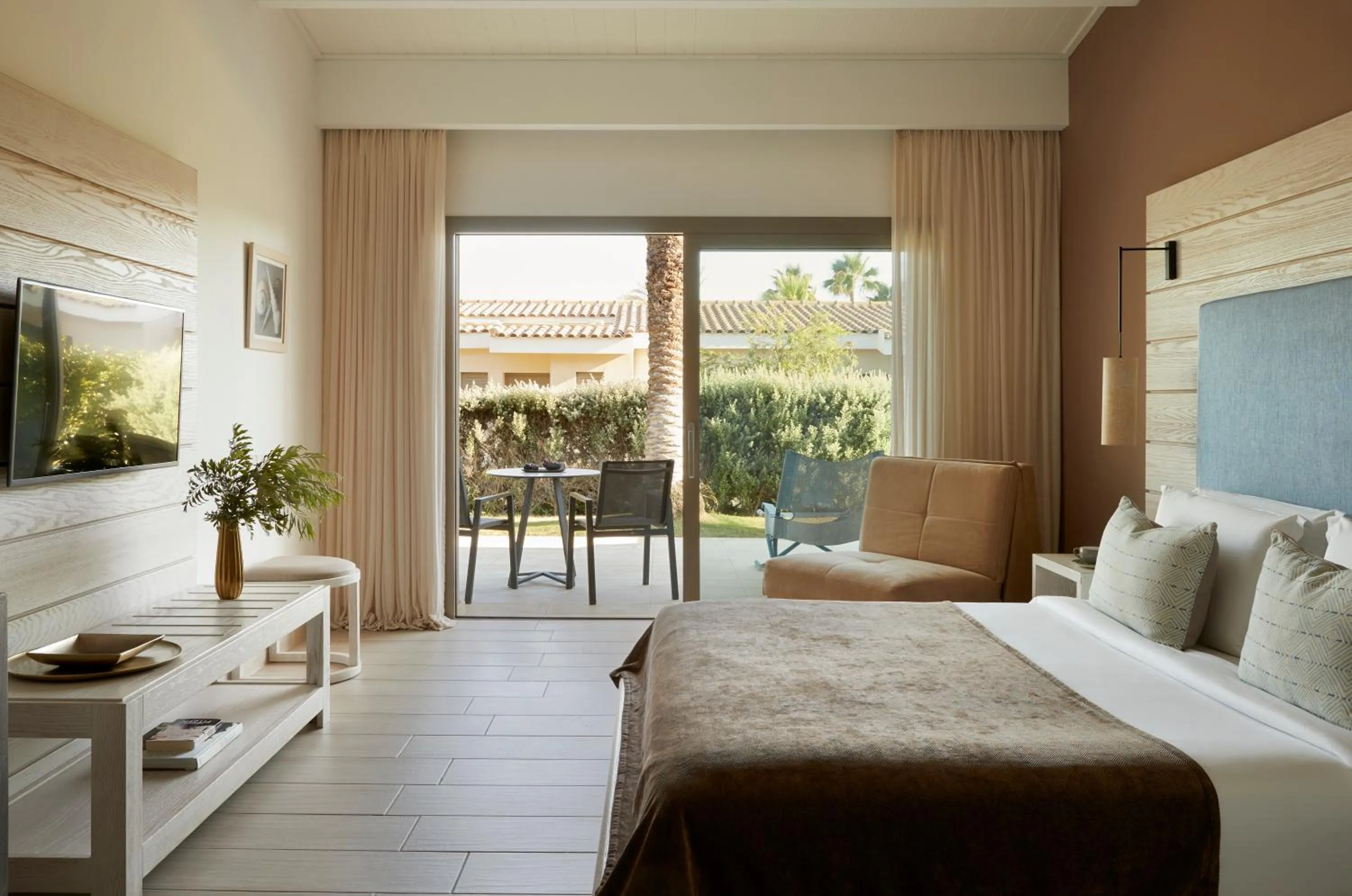 Photo of the whole room, Bed in Mare Ayia Napa