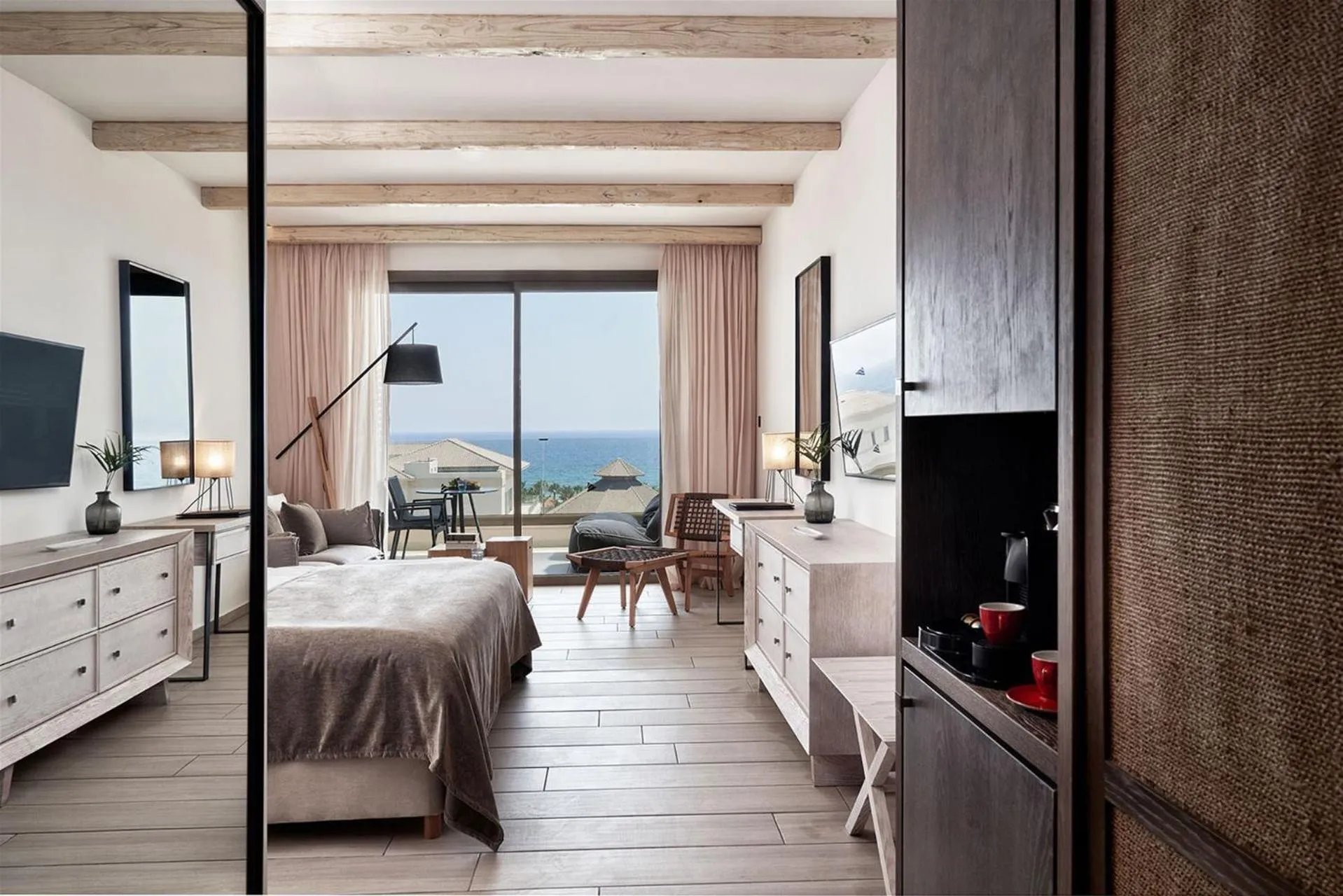 Photo of the whole room, Bed in Mare Ayia Napa