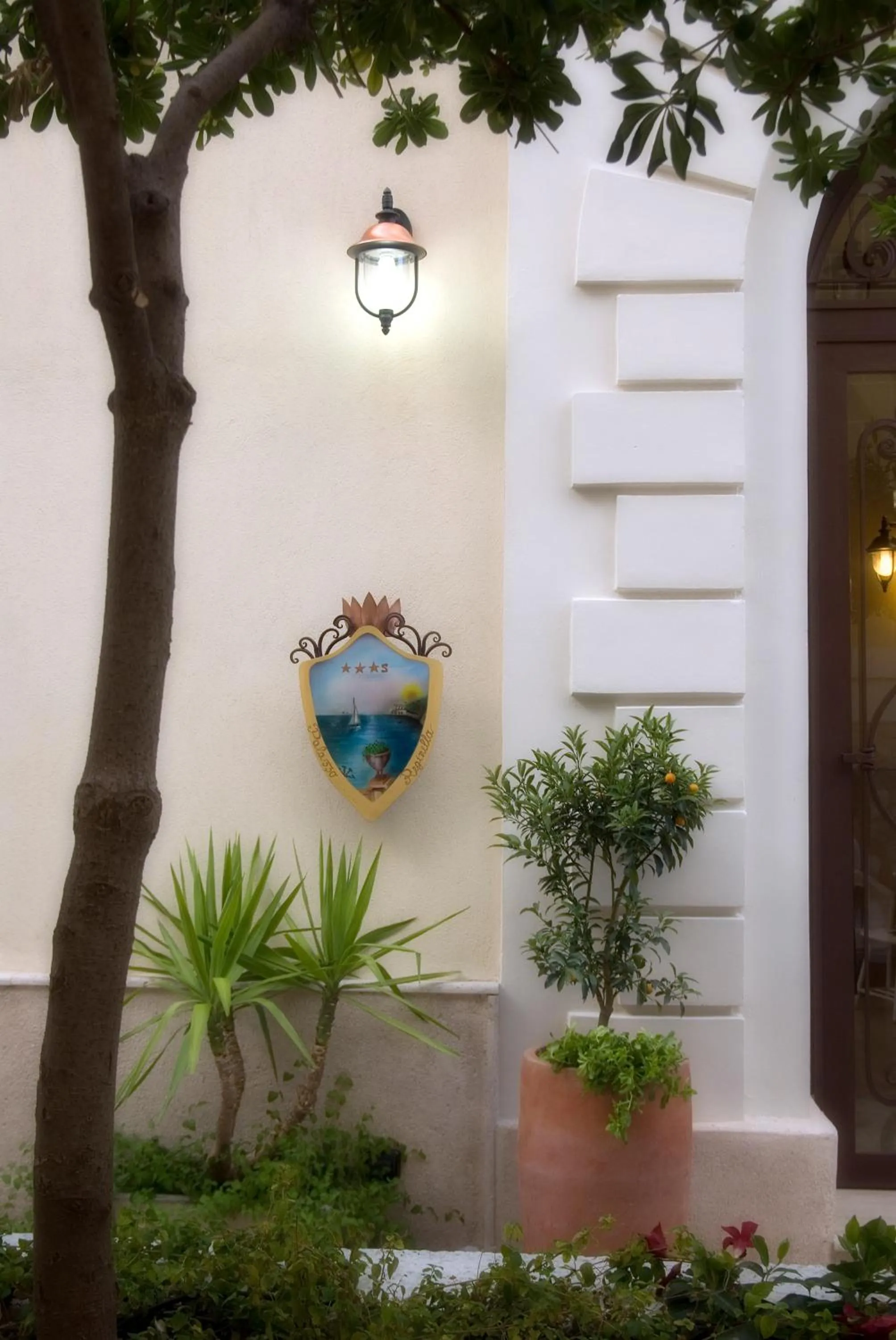 Property building in Palazzo Reginella