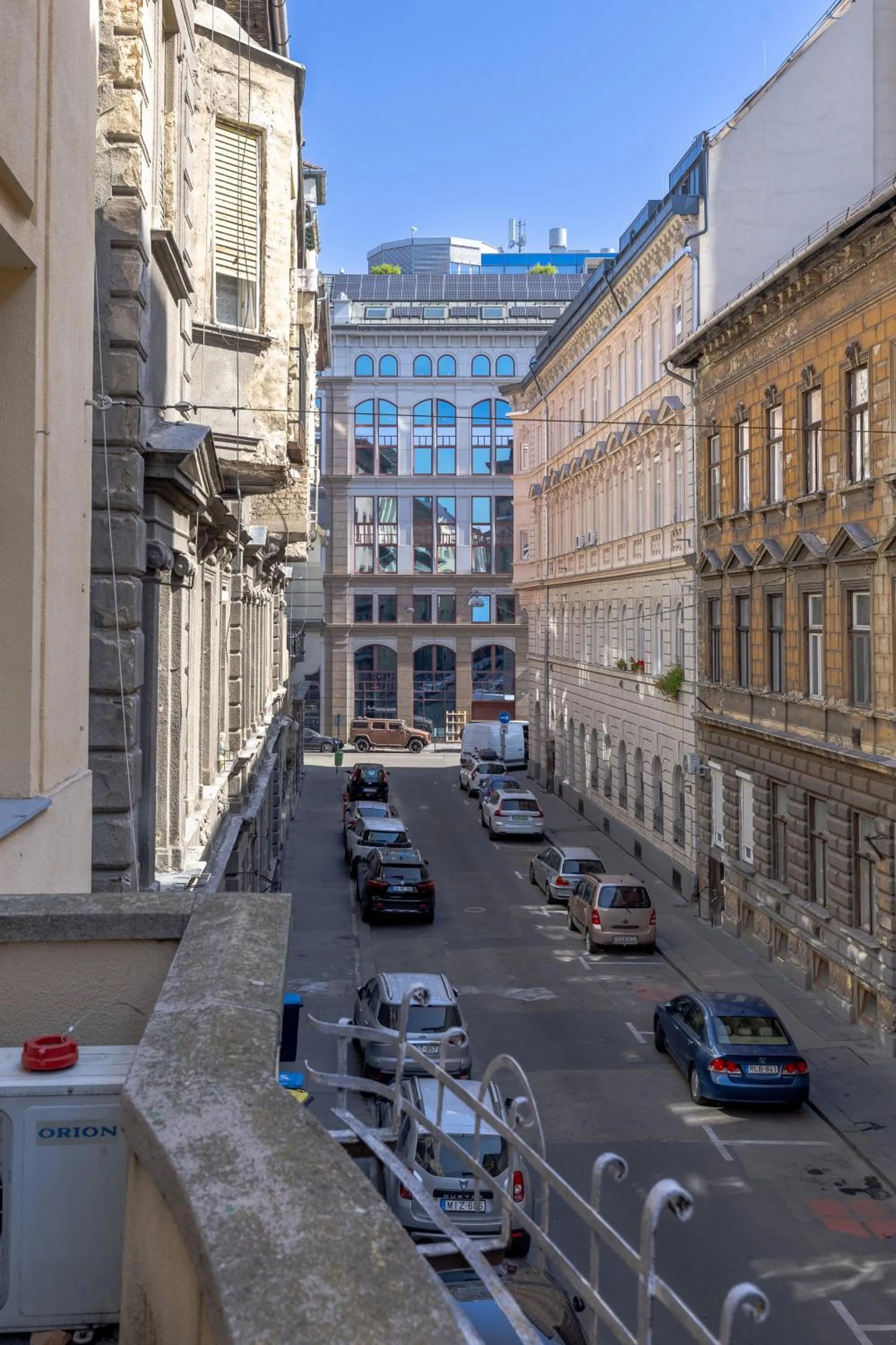 Real Apartments Lovag