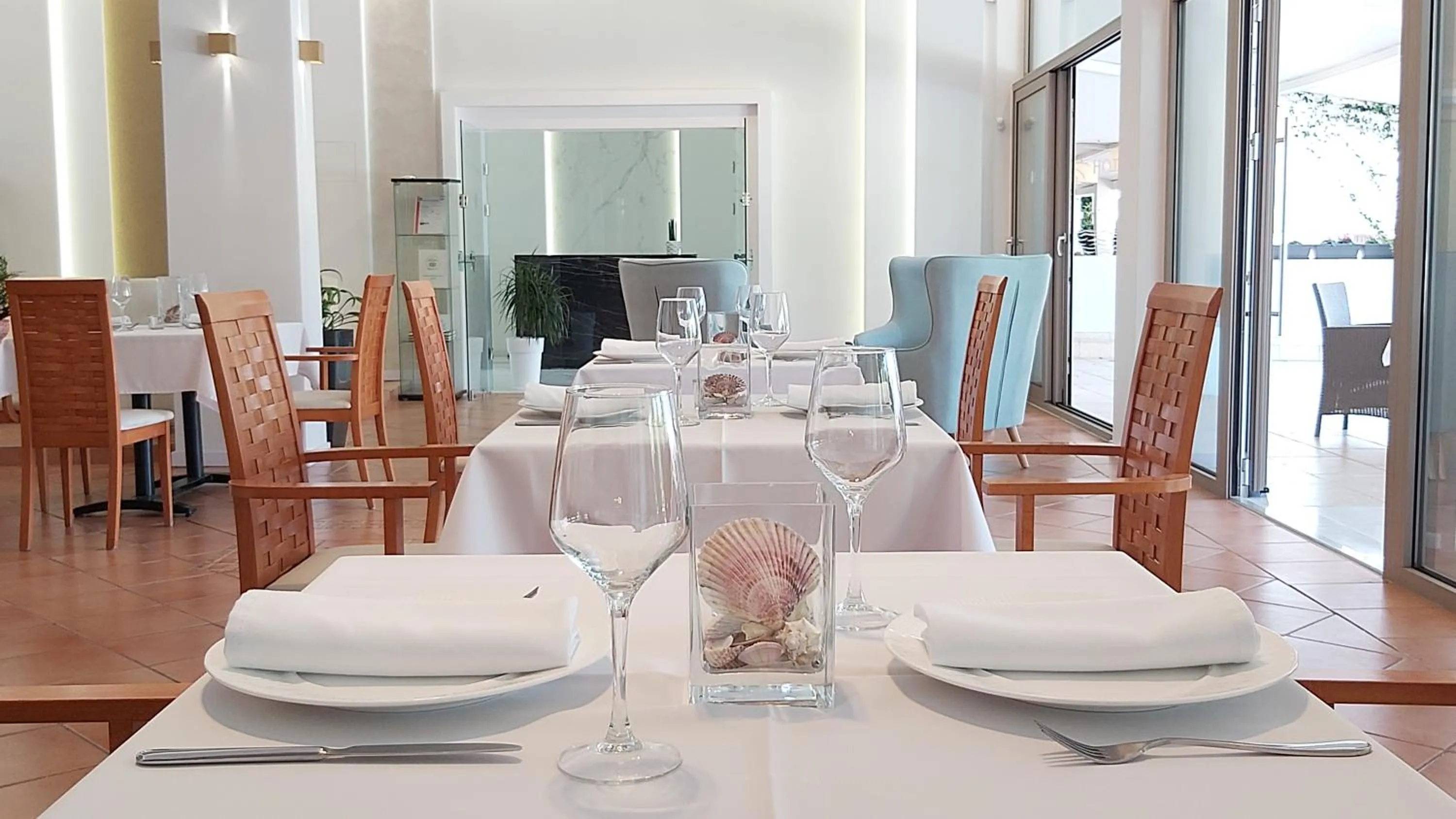 Dining area in Akrogiali Exclusive Hotel (Adults Only)