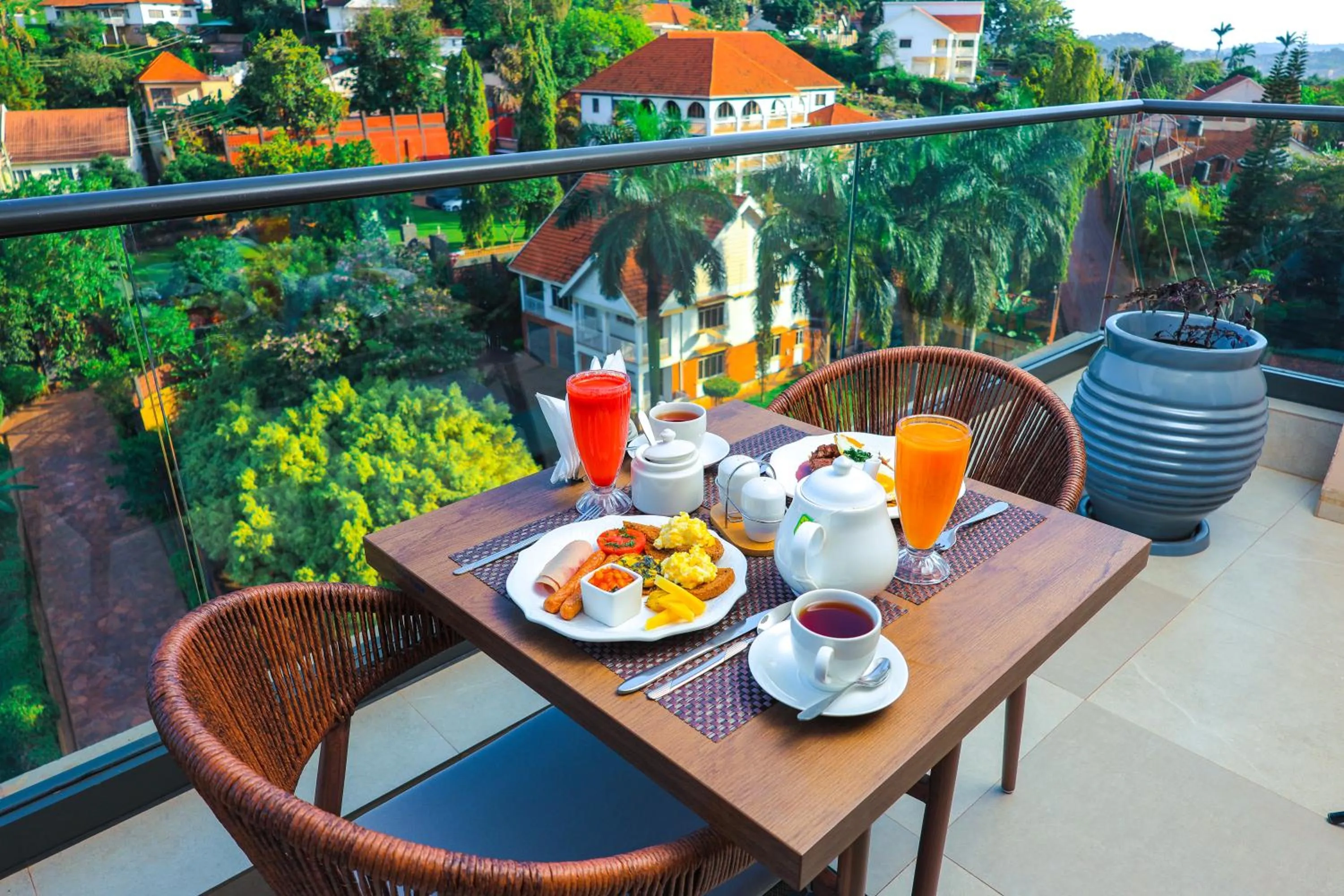 Day in Abrish Hotel and Apartment