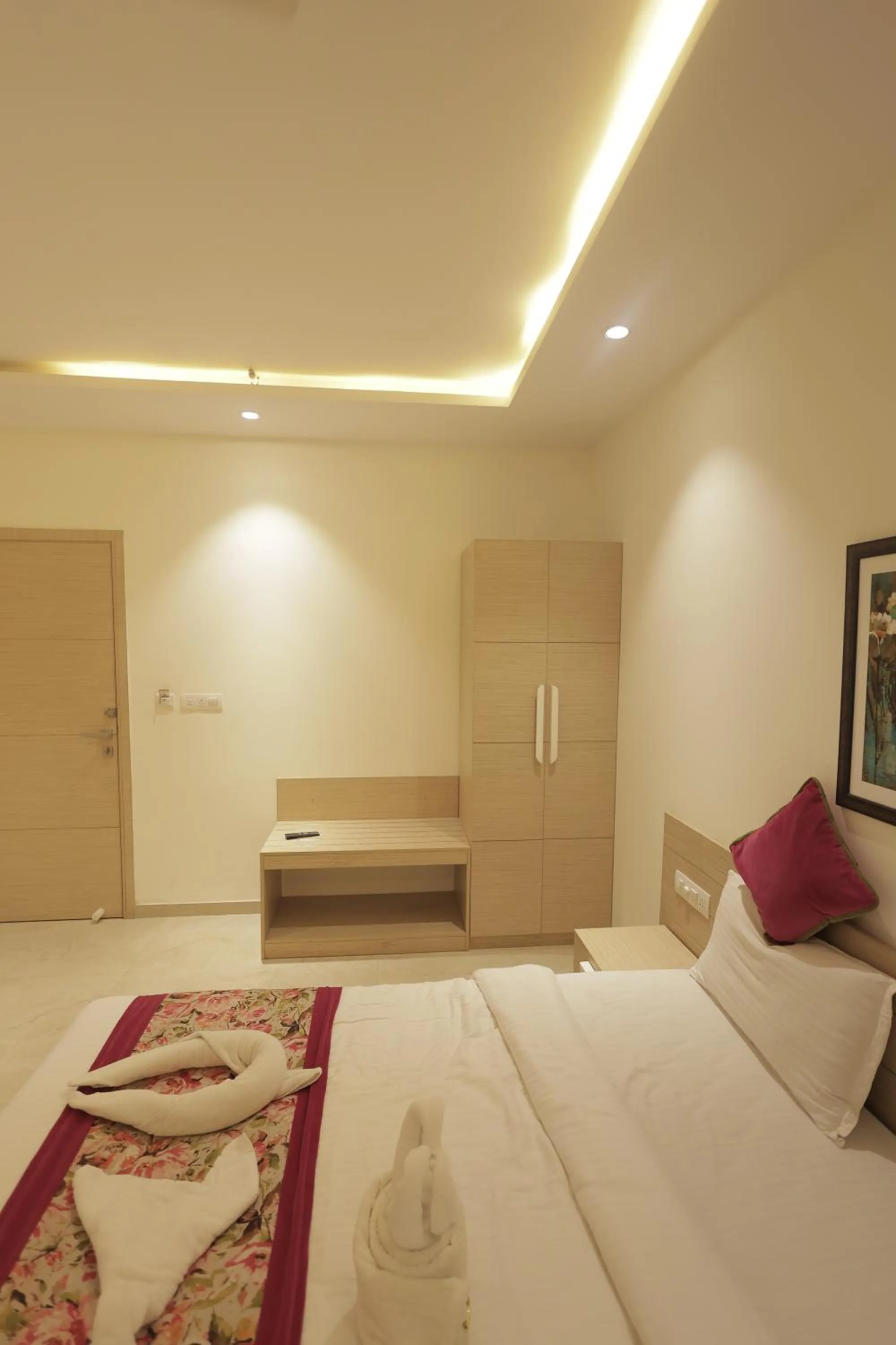 Bed in Hotel Grand Vasaante