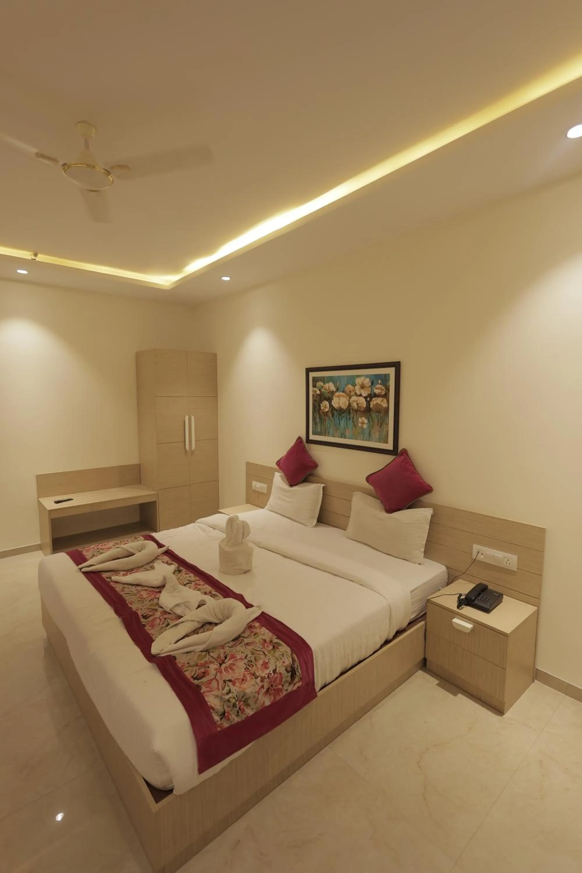 Bed in Hotel Grand Vasaante