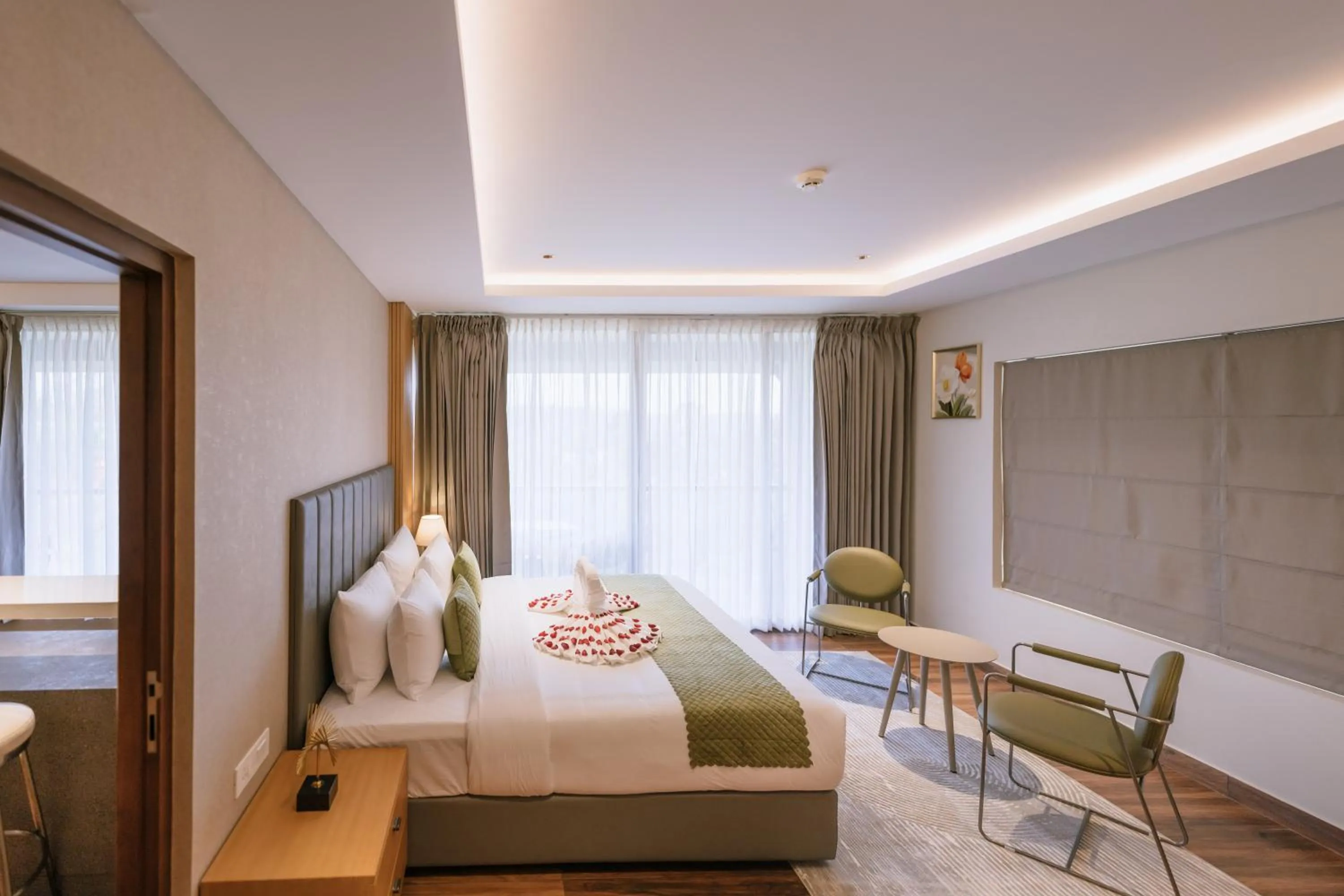 Bed in EVORA Resort and SPA