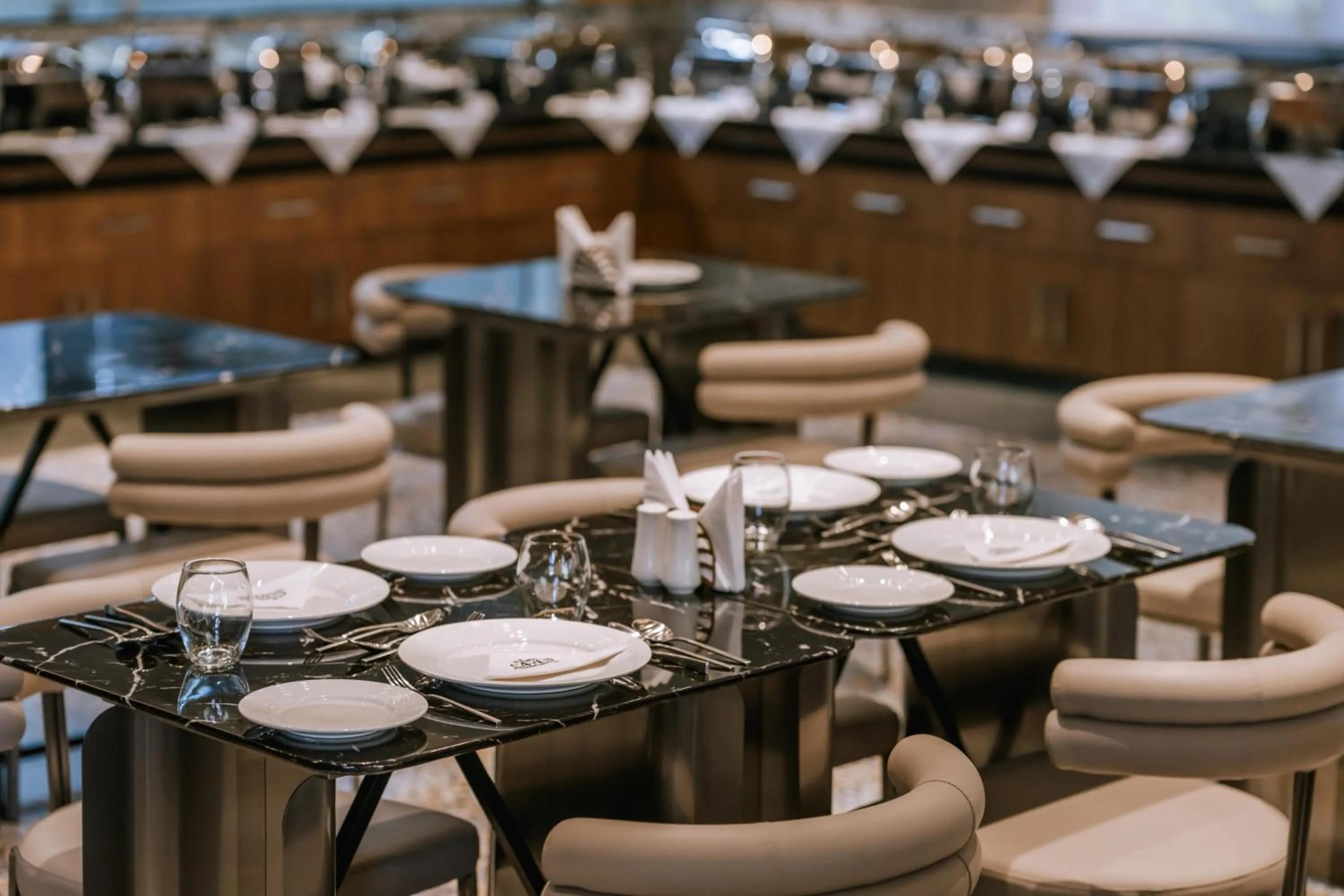 Restaurant/places to eat in EVORA Resort and SPA