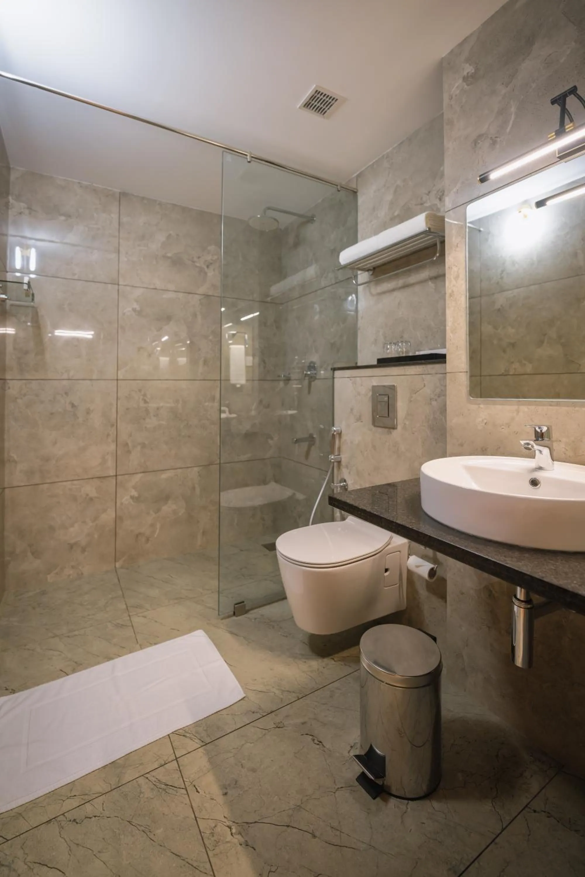 Bathroom in EVORA Resort and SPA