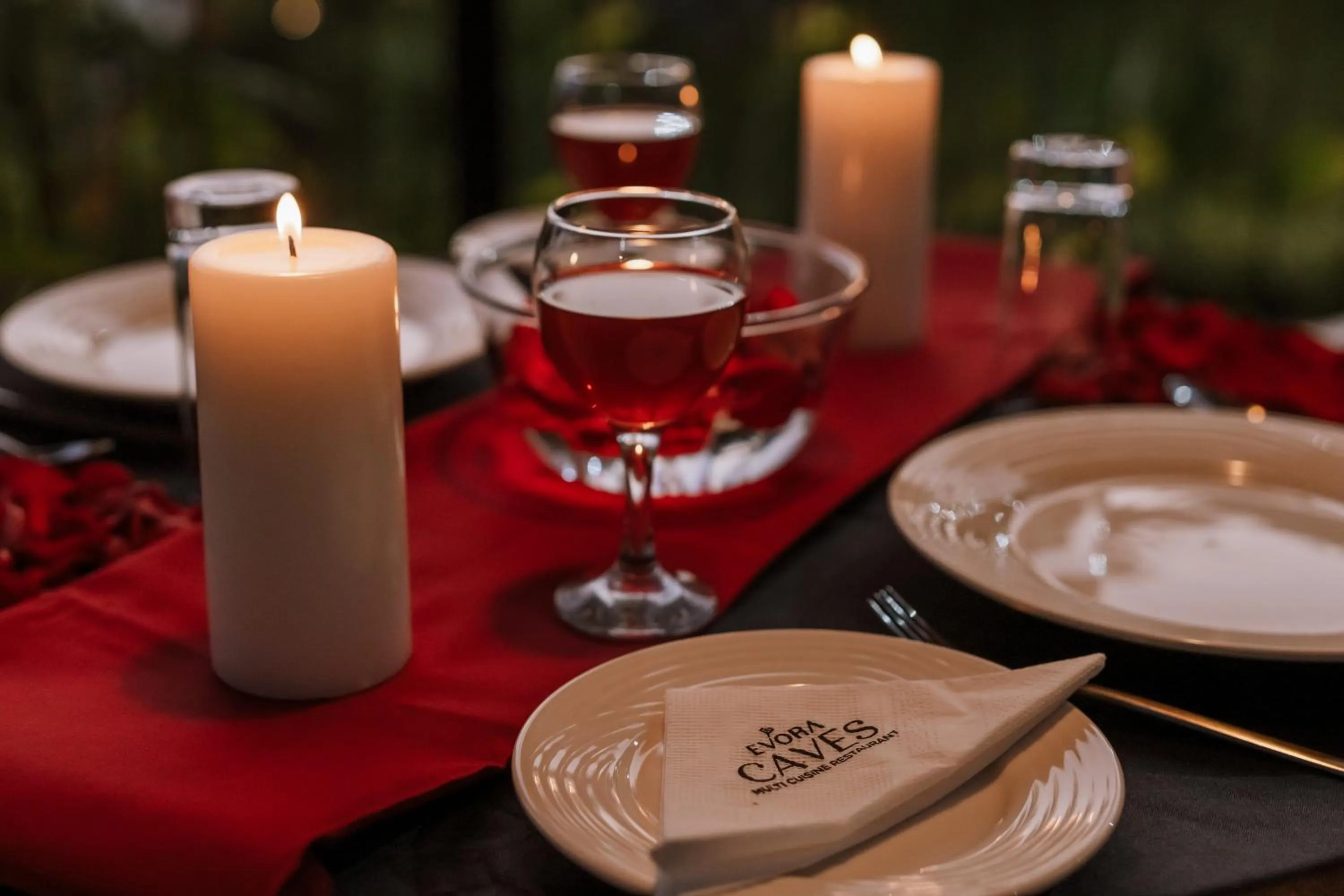 Restaurant/places to eat in EVORA Resort and SPA