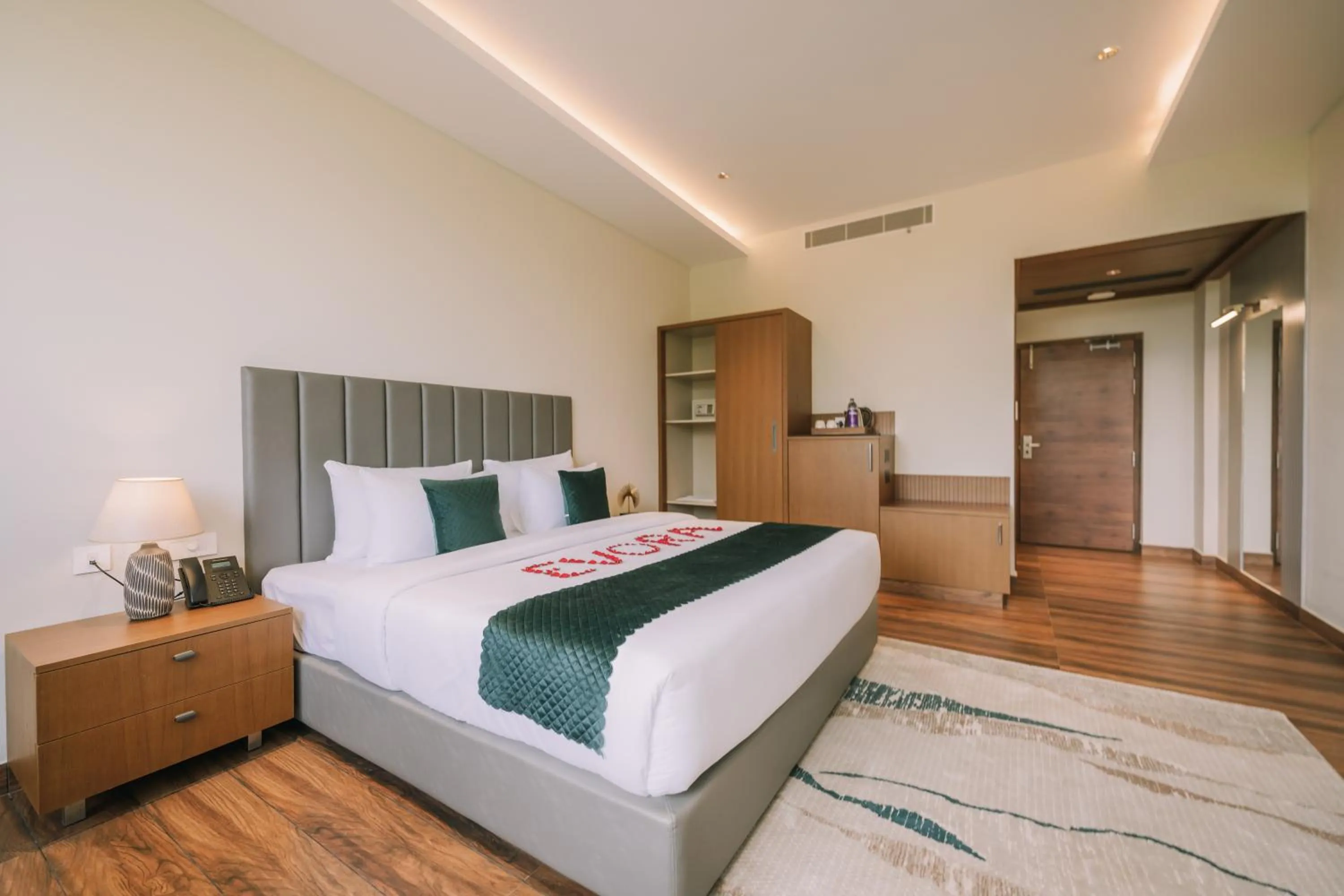 Bed in EVORA Resort and SPA