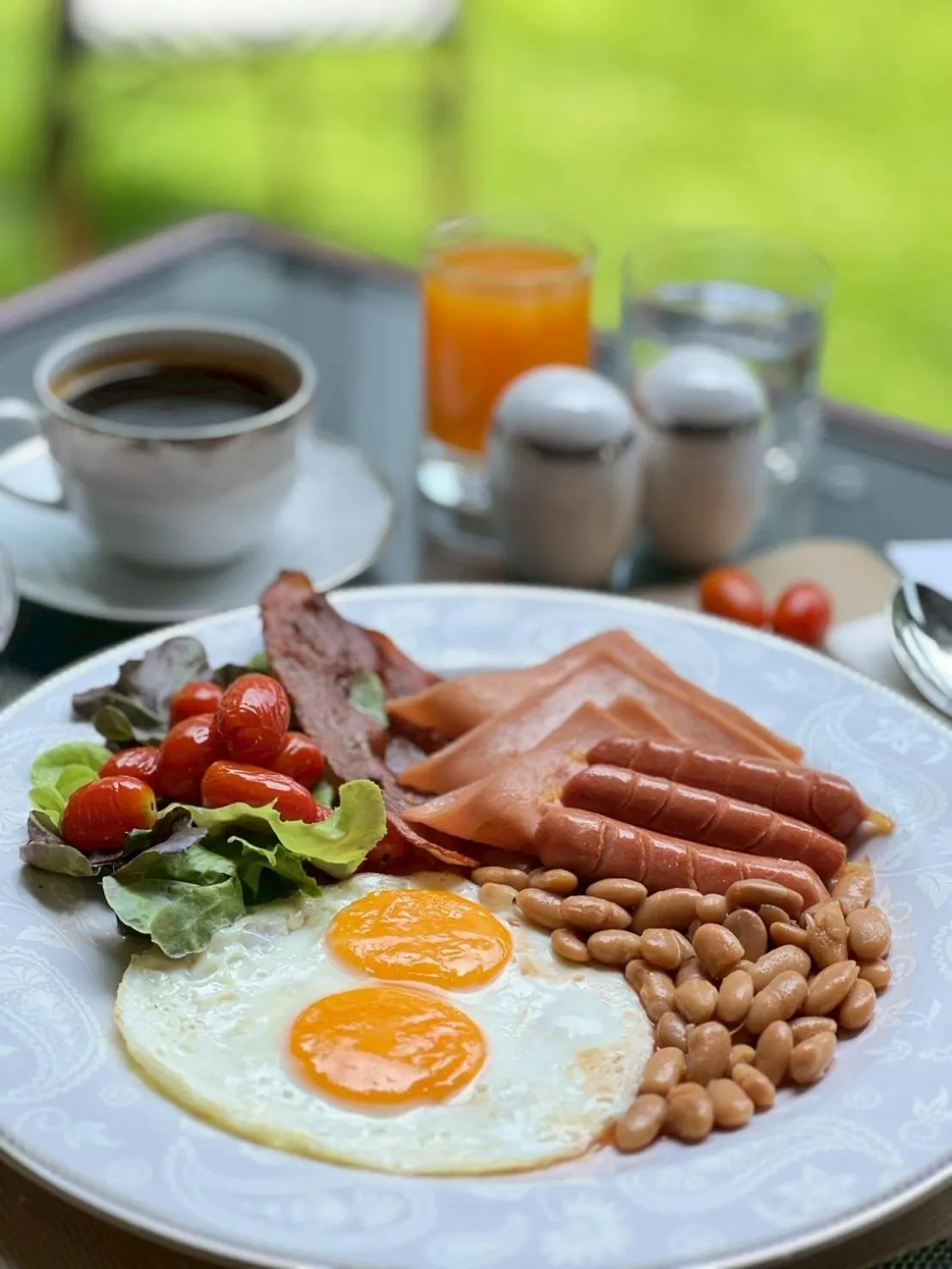 Breakfast in S48 River Ping