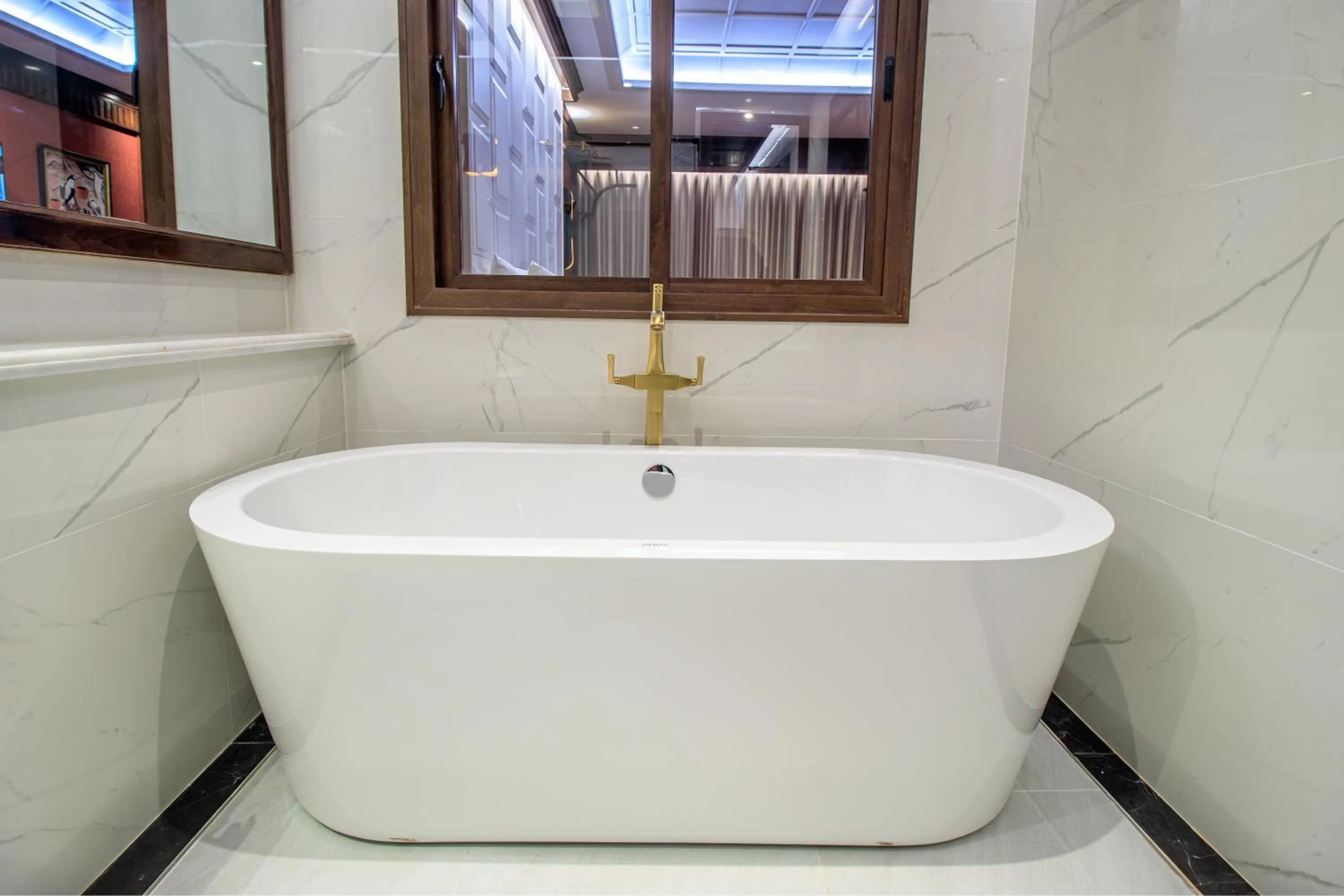 Bath in S48 River Ping