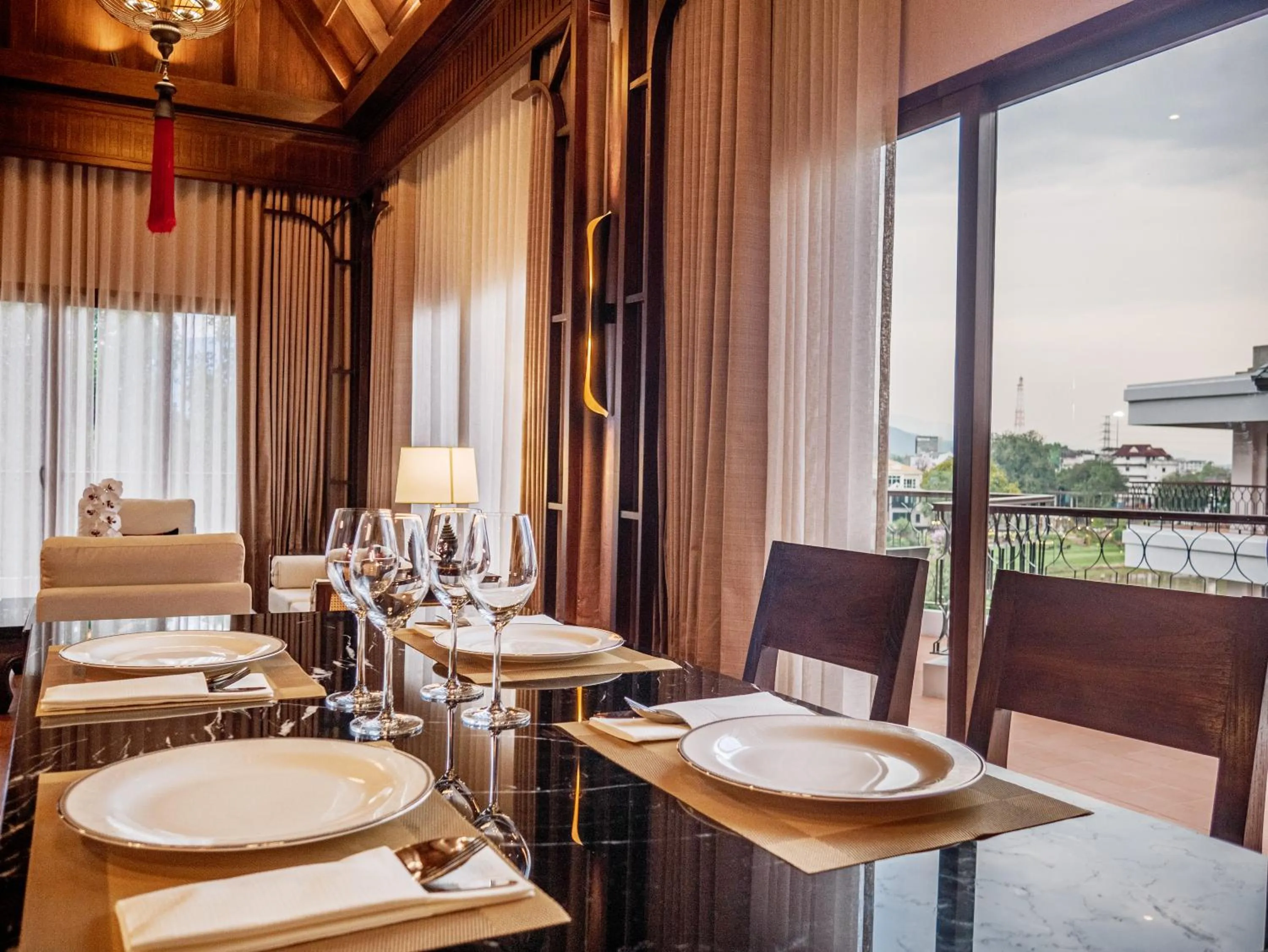 Restaurant/places to eat in S48 River Ping